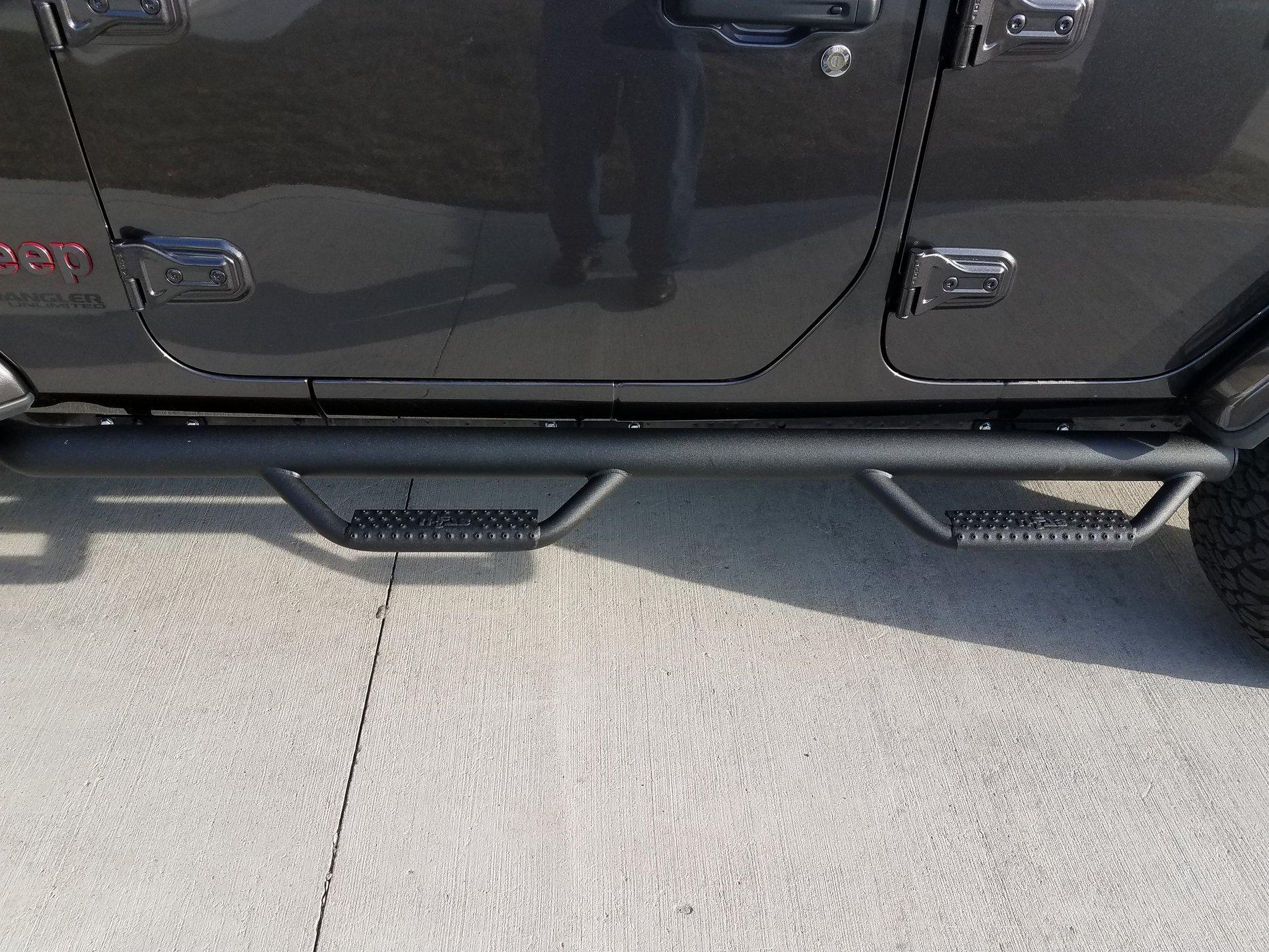 Jeep Wrangler JL Rough country side steps 20180322_092433