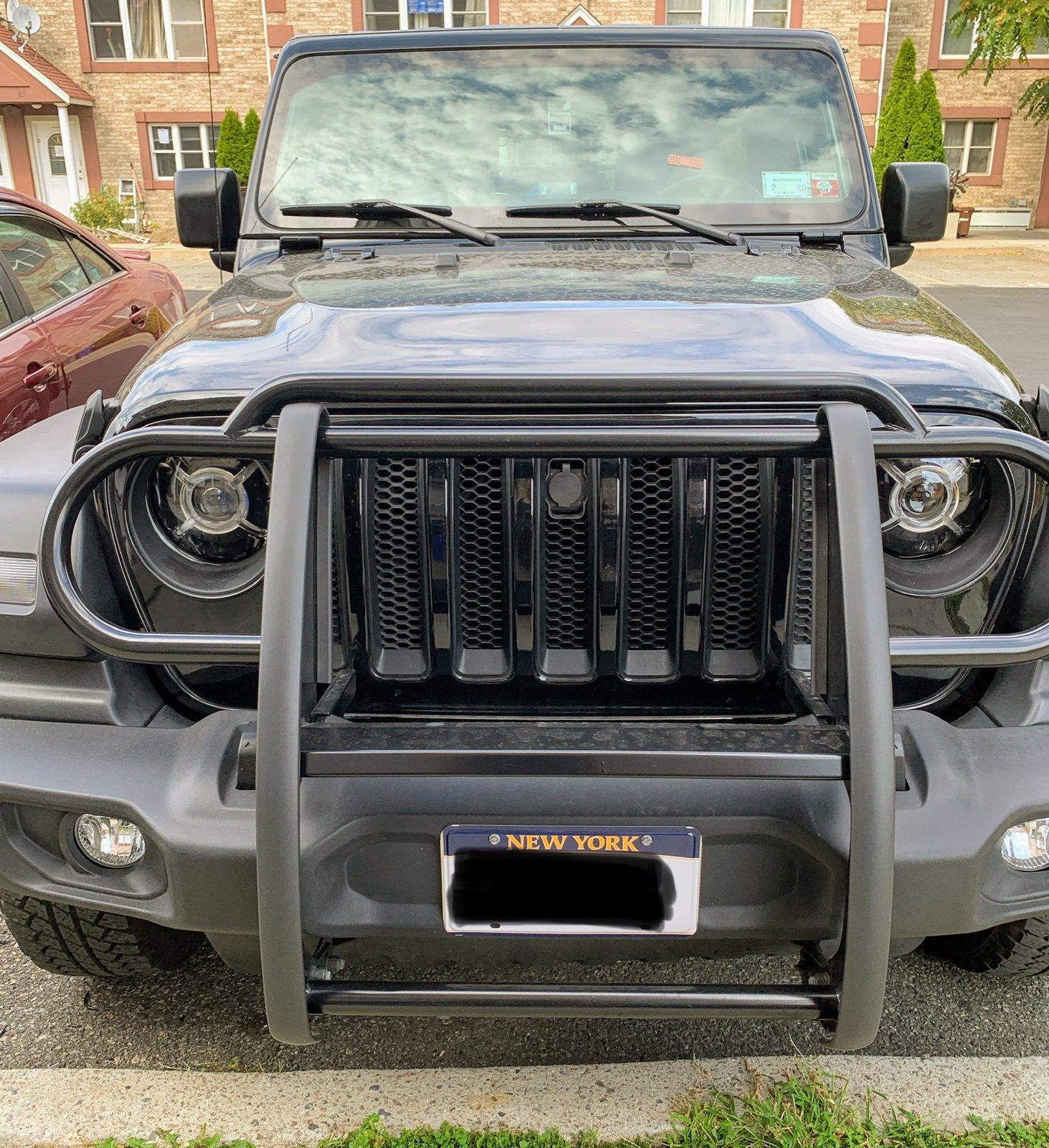 Jeep Wrangler JL Another 9" aftermarket headlight E4F8AD08-F4FE-44EA-A0A0-0FF42FEE4BCE