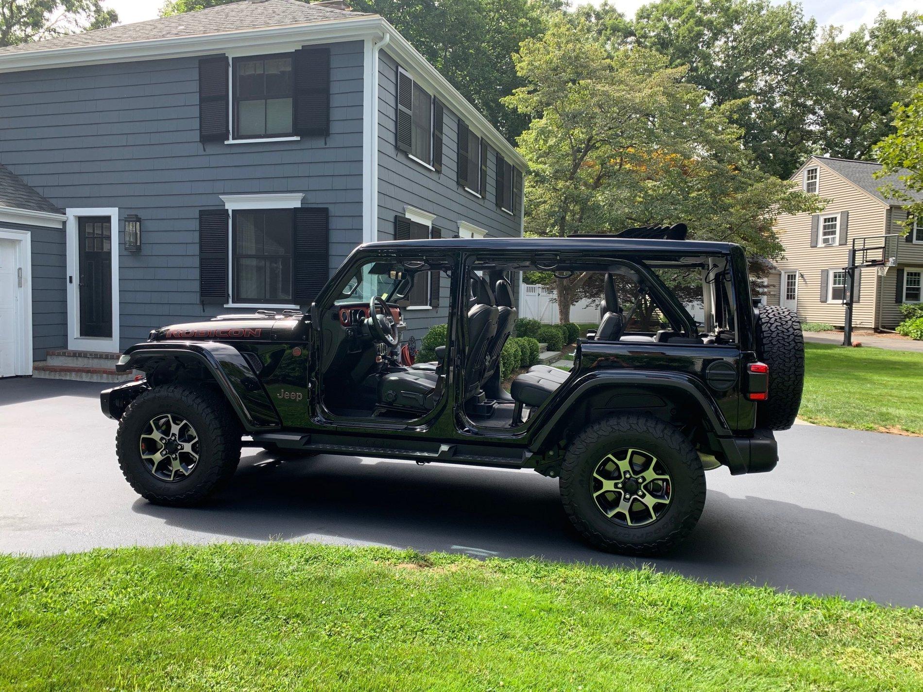 Jeep Wrangler JL Poll: Which AEV Borah wheels? IMG_0579