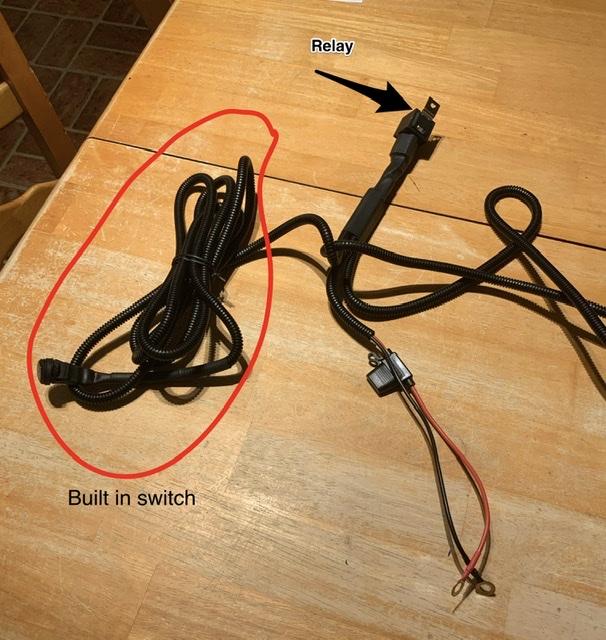 Jeep Wrangler JL Extra switch on A pillar lights. 2A61953A-AD0C-4BDC-A388-A8720C07E2A0
