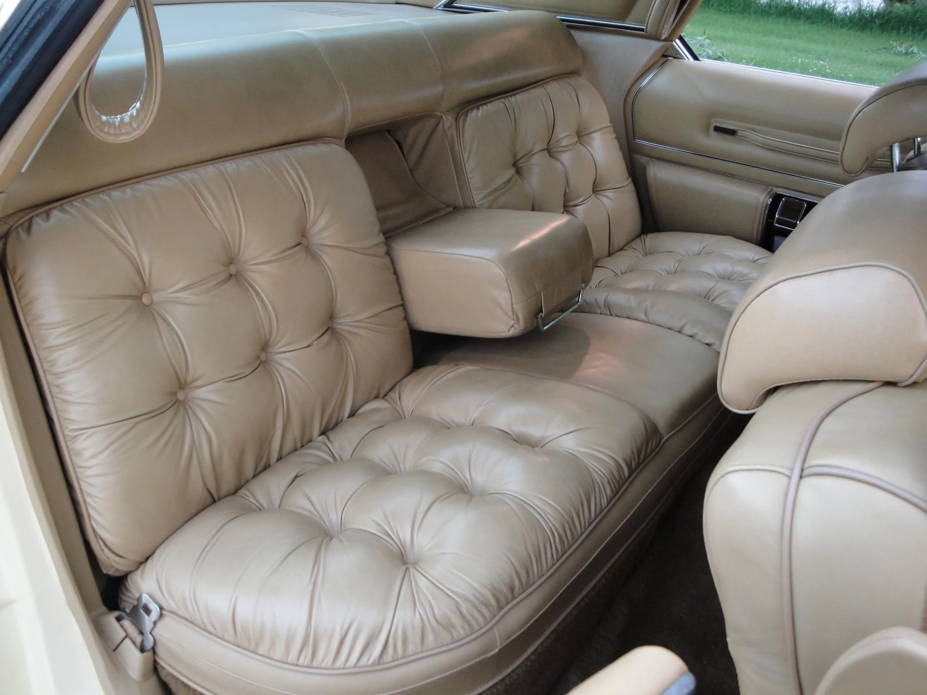 Jeep Wrangler JL The Non-Rubicon Jl & JLU Thread 78_Chrysler_New_Yorker_Brougham_%285892997086%29