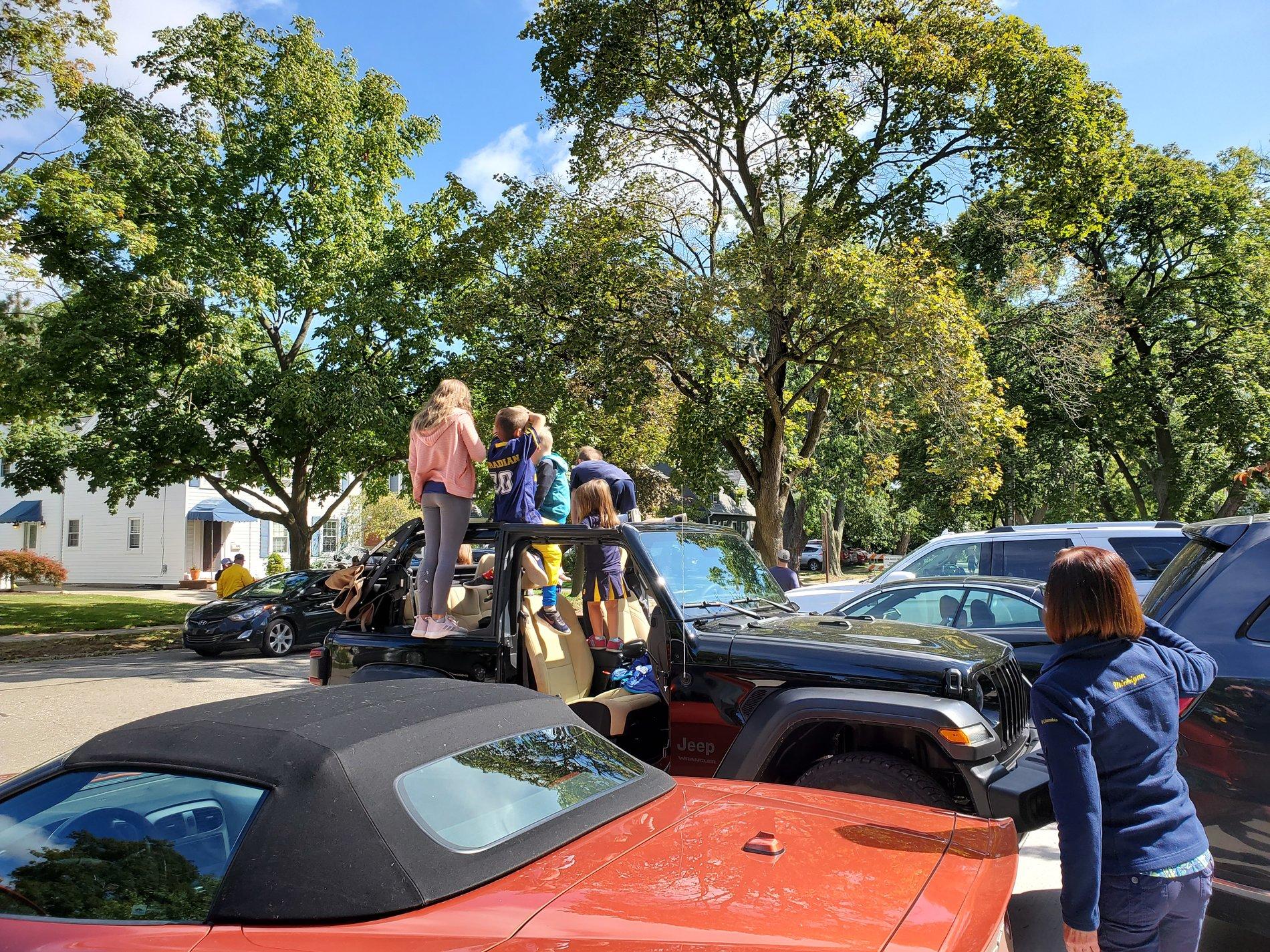 Jeep Wrangler JL Which soft top? Humm? 20190907_114316