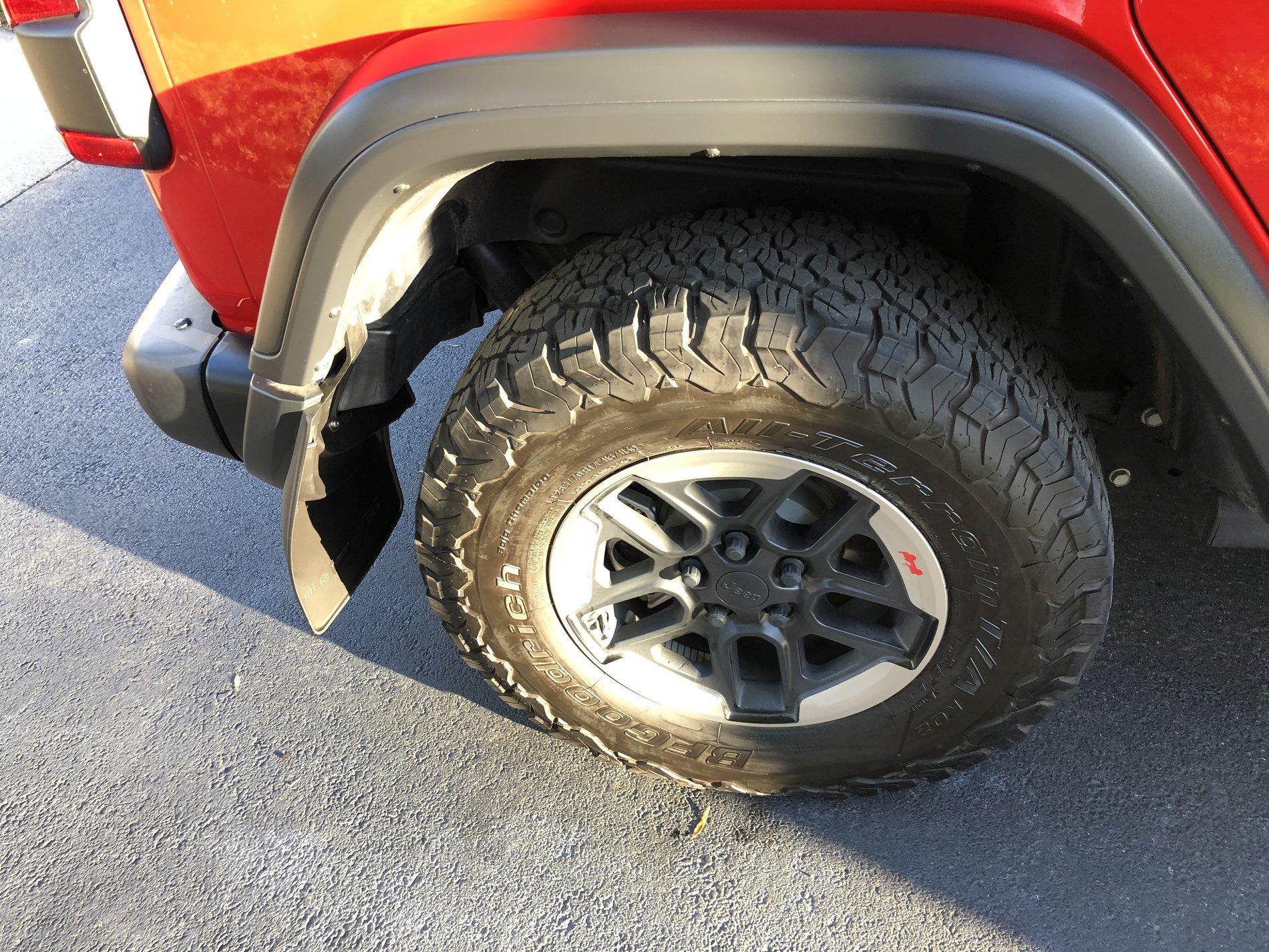 Jeep Wrangler JL Mudflaps and Rubicon Flares? IMG_8451