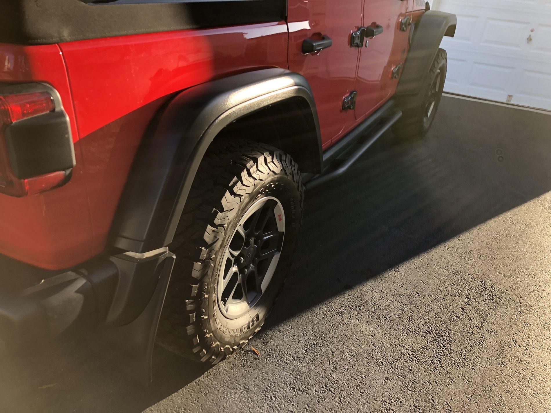 Jeep Wrangler JL Mudflaps and Rubicon Flares? IMG_8453