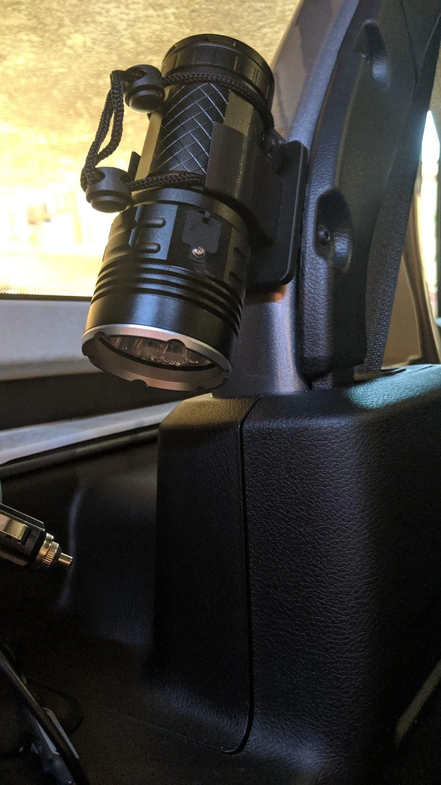 Jeep Wrangler JL Flashlights, where are you all mounting them? IMG_20191007_161127