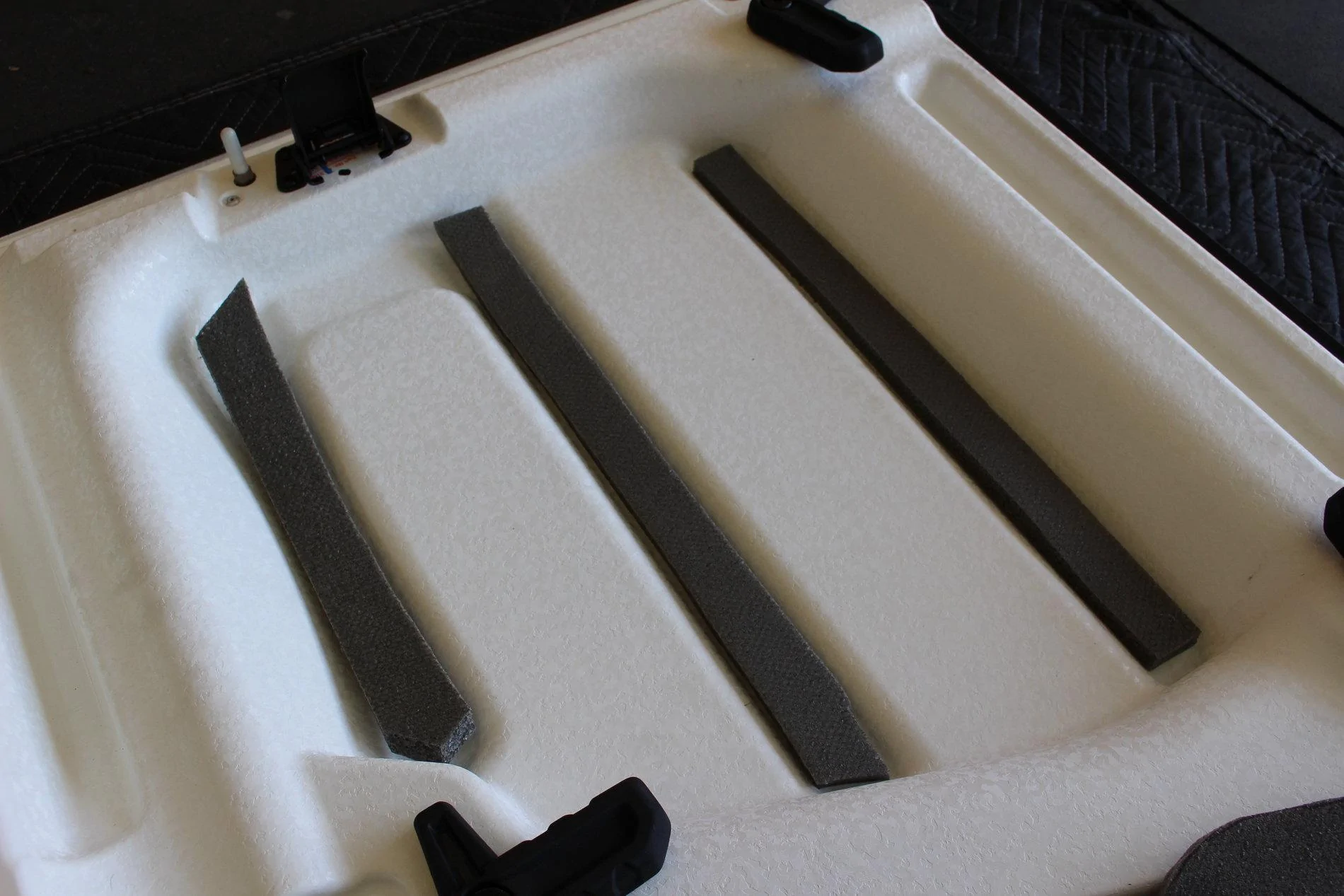 Jeep Wrangler JL DIY freedom panel insulation IMG_0212