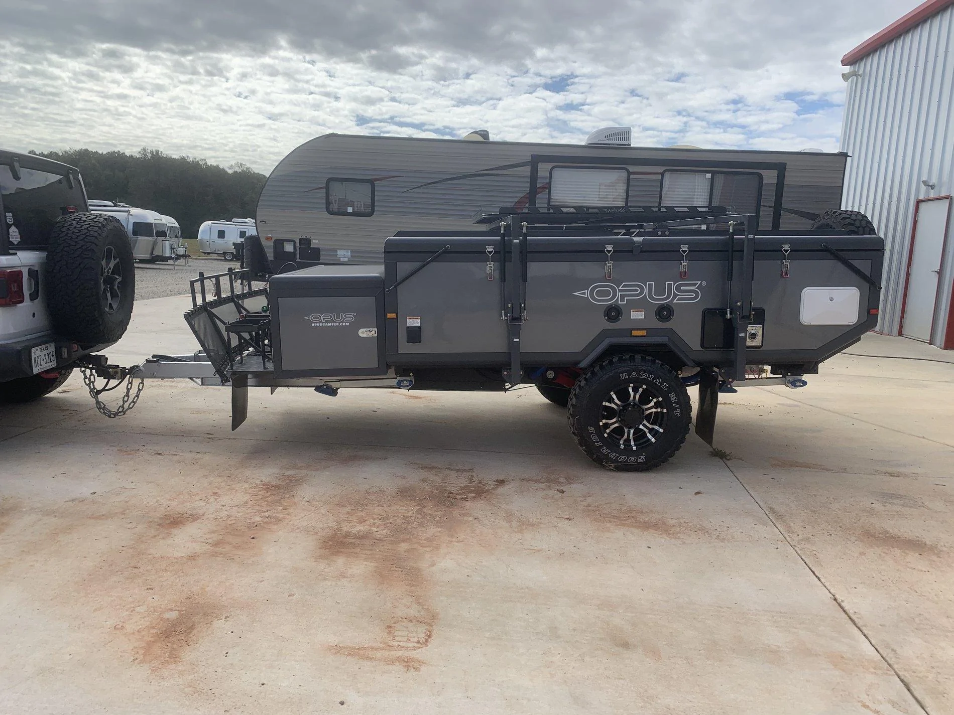 Jeep Wrangler JL 2019 JLUR + Opus Offroad 4 sleeper IMG_1696
