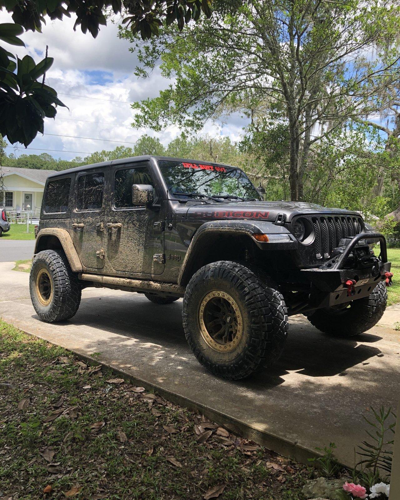 Jeep Wrangler JL JLUR not getting compliments C7D64E38-D235-41F7-A5F2-B6C40750D5F1