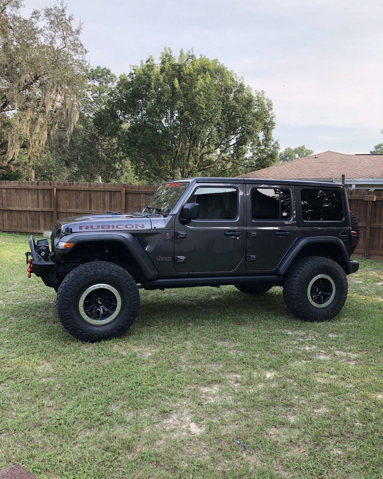 Jeep Wrangler JL JLUR not getting compliments A1A7D605-16E4-4FEB-9F70-615508976C0B