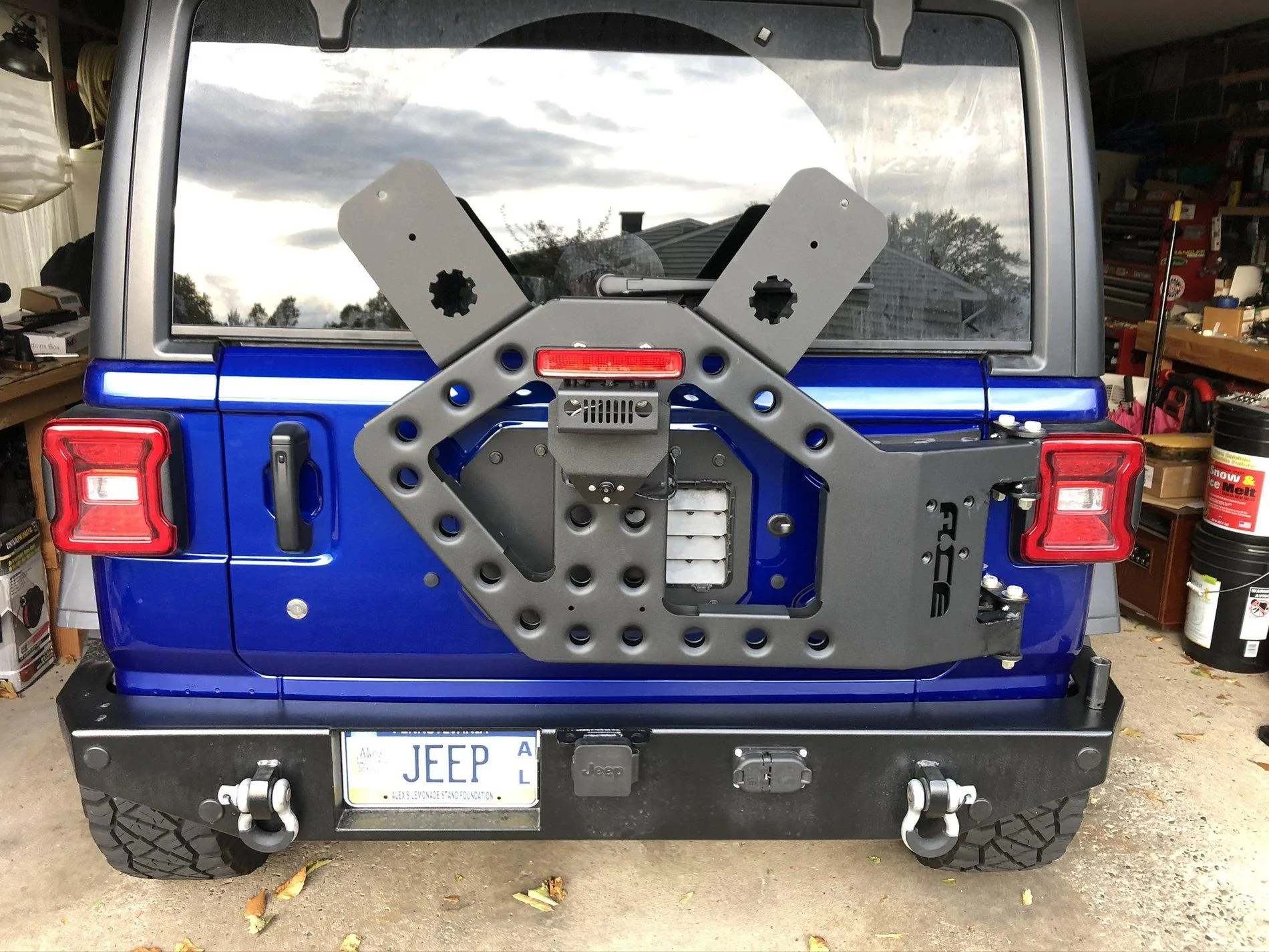 Jeep Wrangler JL Rattle- Ace Engineering Stand Alone Tire Carrier B31A6076-7D20-446C-B463-820777F41494