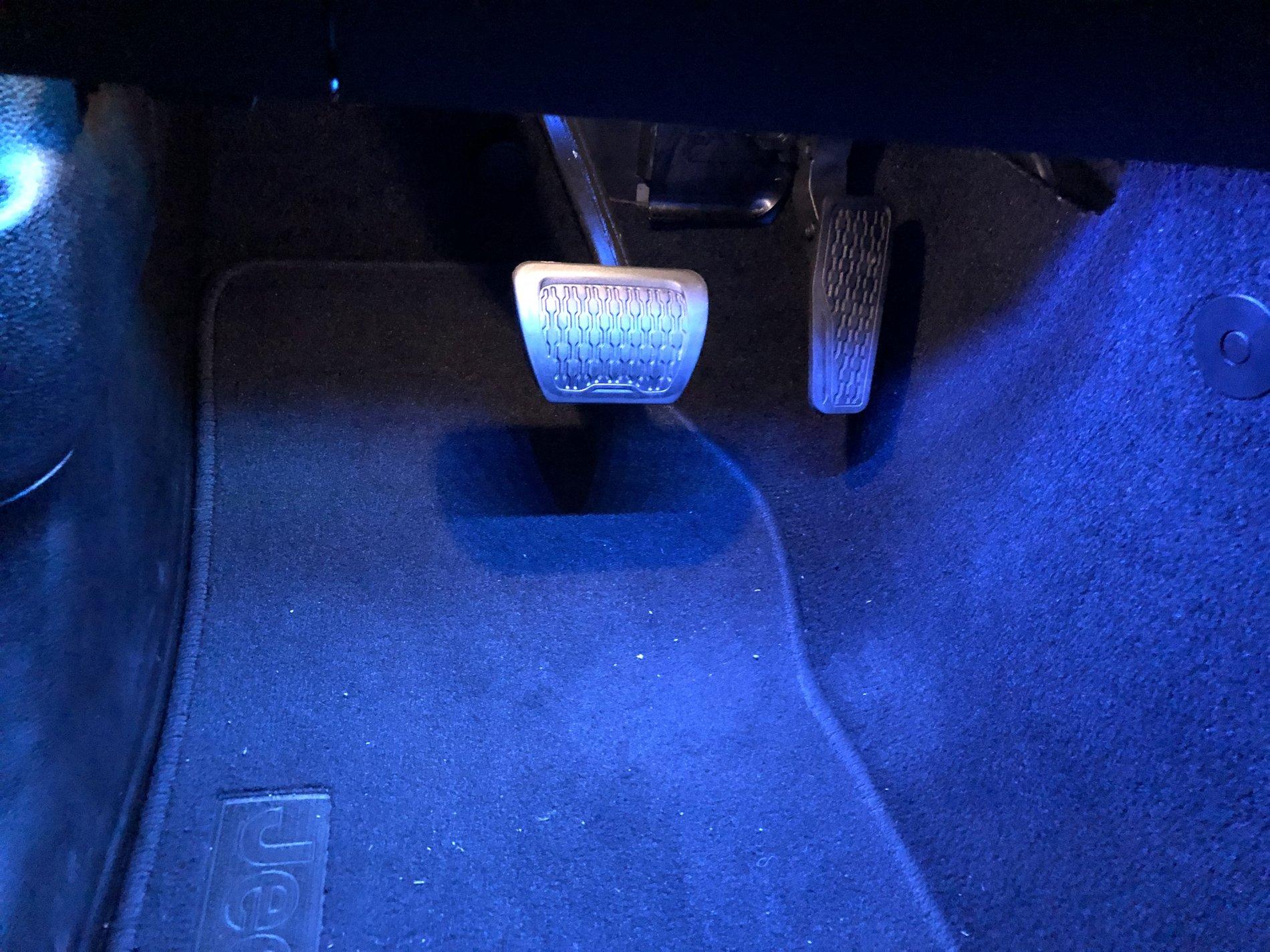 Jeep Wrangler JL Tapping into Cigarette Lighter in dash 2AA974DD-F4D2-448A-9A90-956B5425B33F