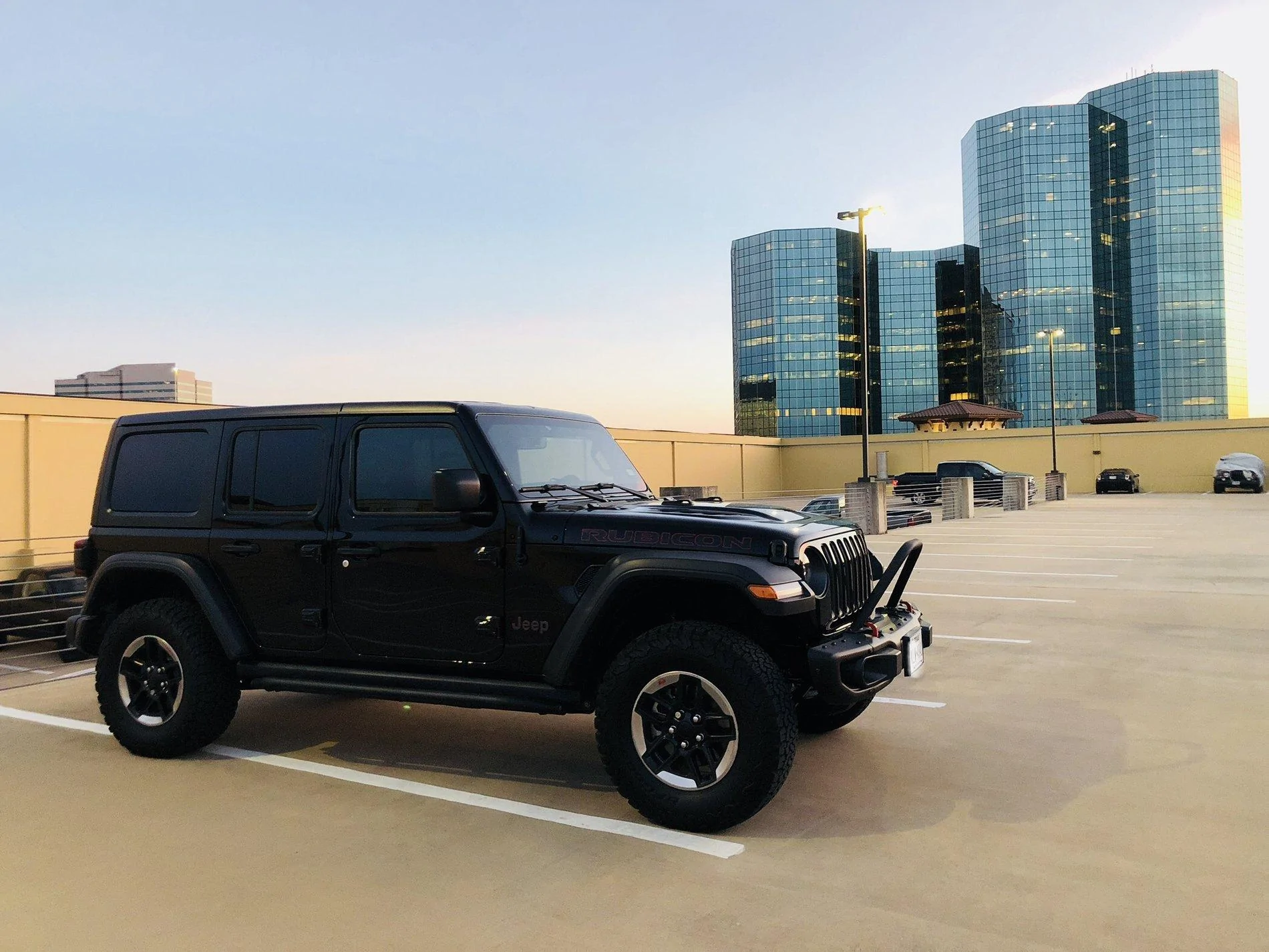 Jeep Wrangler JL ‘18 Black JLUR - NEW  39” BFG KM3 & Rotiform SIX 17x9, RK X-Factor 3.5” w/ Kings, Road Armor Flares 3773C120-A891-4068-A888-2D6023425E34