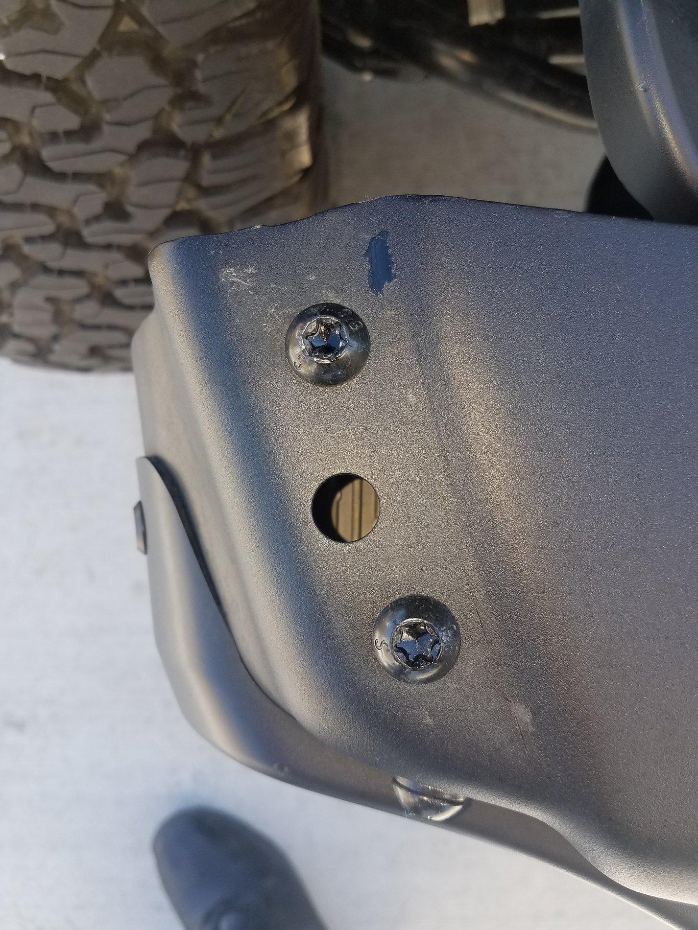 Jeep Wrangler JL Crazy bumper question, what is the hole for? 20180323_112403