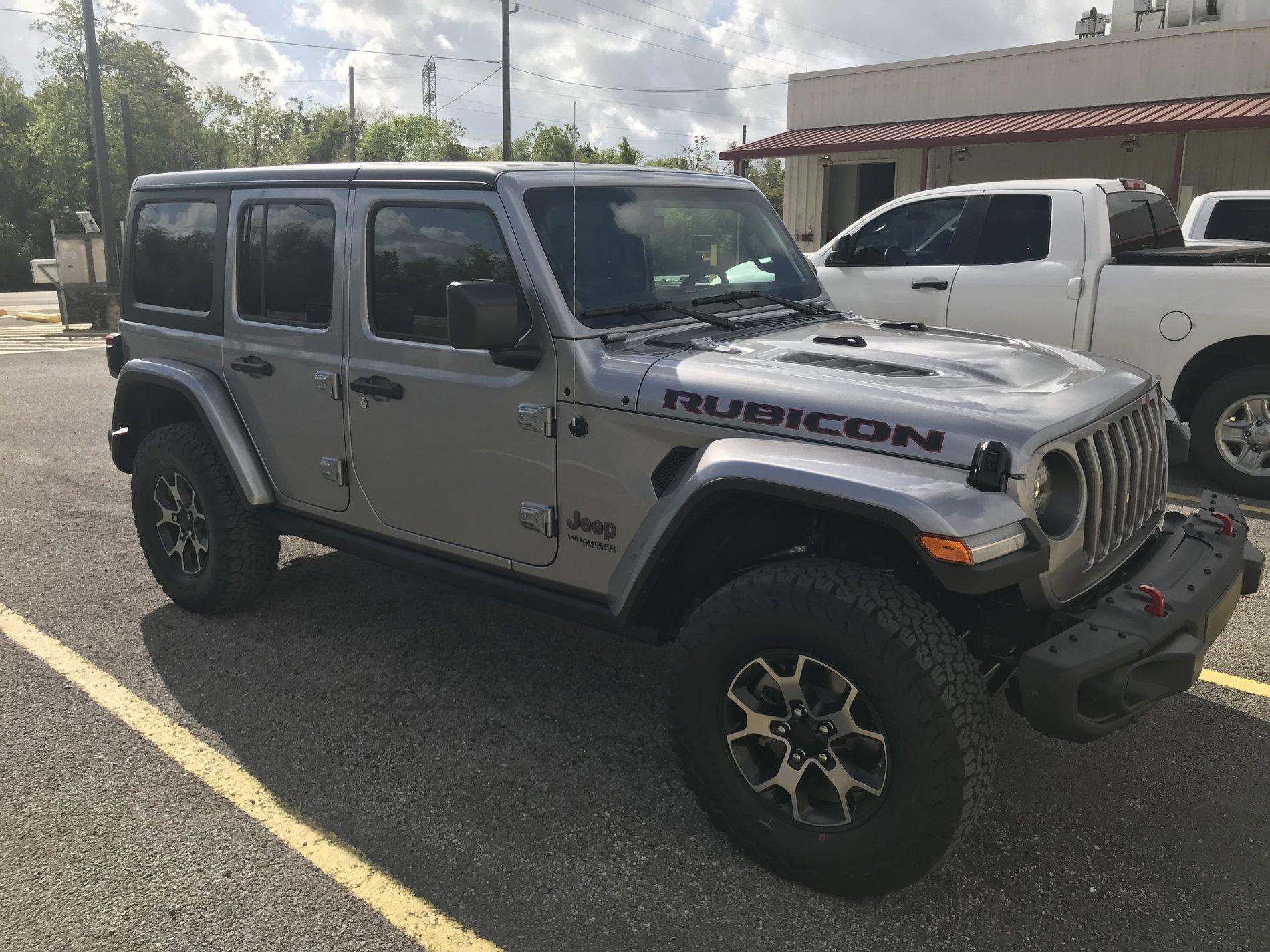 Jeep Wrangler JL Show off your Delivered JL Here! 375C348A-09A0-4E37-9FA4-542DA9A681C7
