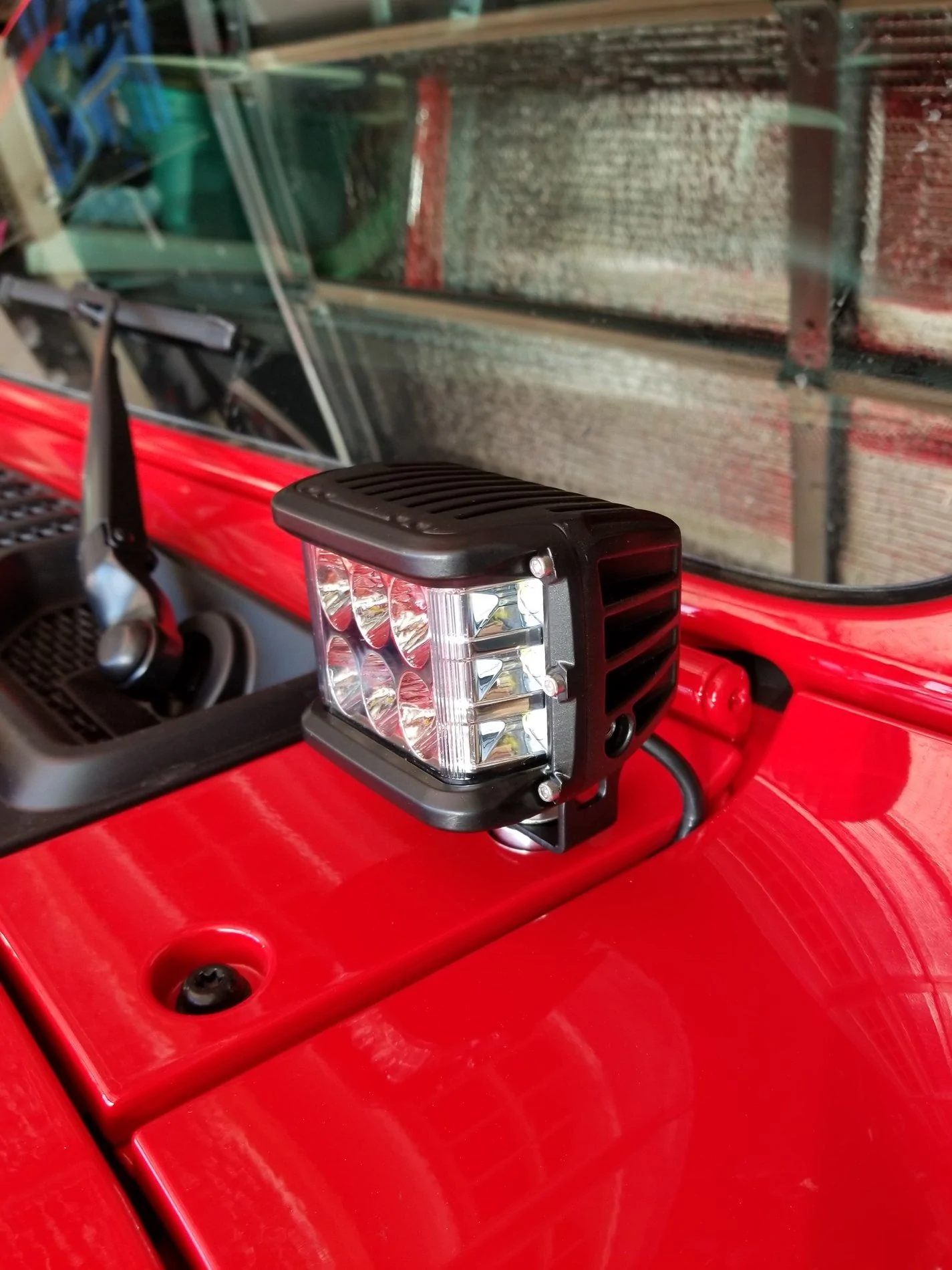 Jeep Wrangler JL Installed Ace light risers. 20180319_163653