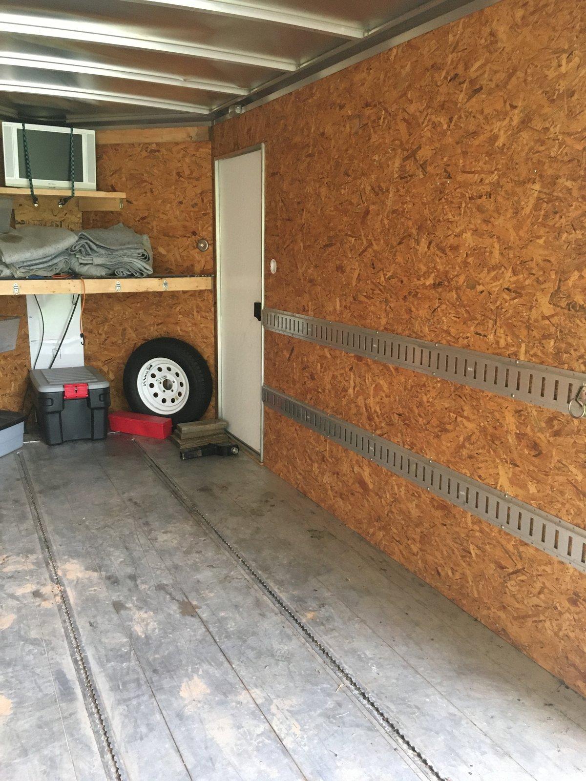Jeep Wrangler JL Featherlite Trailer 435D591E-4B79-4EA4-83EF-54C090D0C2D4