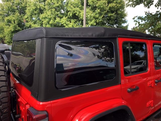Jeep Wrangler JL JLU Premium Black Soft Top Back Window Sag A24A2CEC-FB70-417F-BA5E-EAE1053BDB43