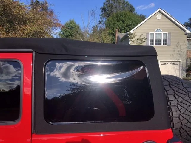 Jeep Wrangler JL JLU Premium Black Soft Top Back Window Sag AA2701E5-1636-4D24-BD24-9F0CCD846BFD