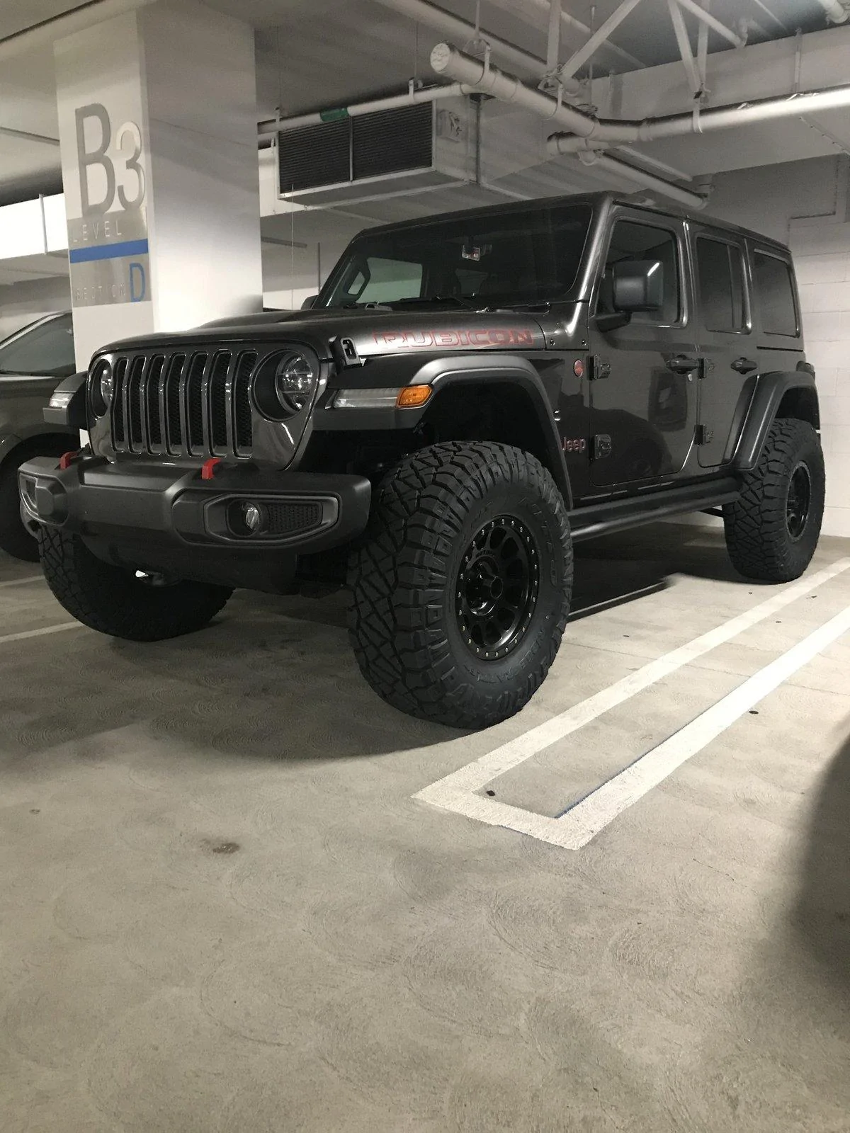 Jeep Wrangler JL JL Rubicon Front bumper (plastic) BDC00342-696C-42C9-A31C-91FE0A873655