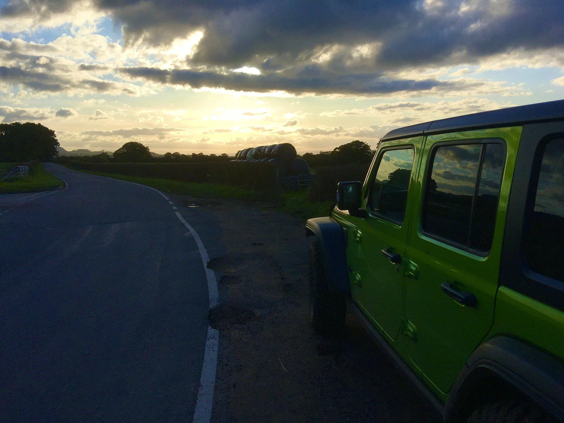 7C6B03A0-7998-4722-B9A5-D5E38D65981E.webp