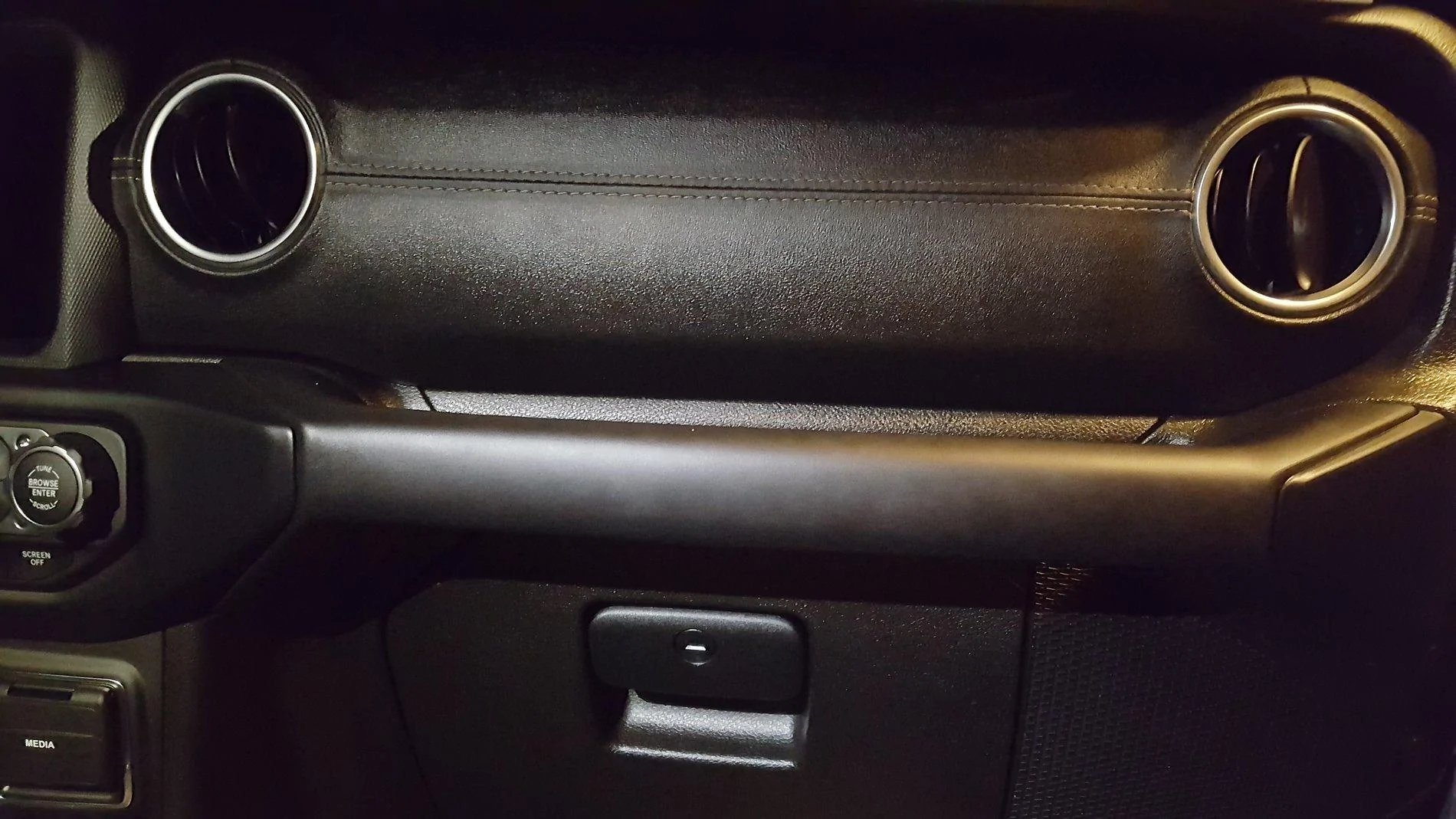 Jeep Wrangler JL Passenger grab bar without Wrangler Sahara Grab Handl