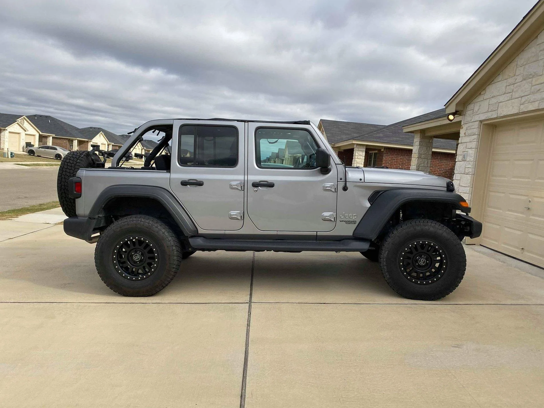 Jeep Wrangler JL Dwayne's Sport Journal 74477226_2586078394954611_4042802090945282048_n