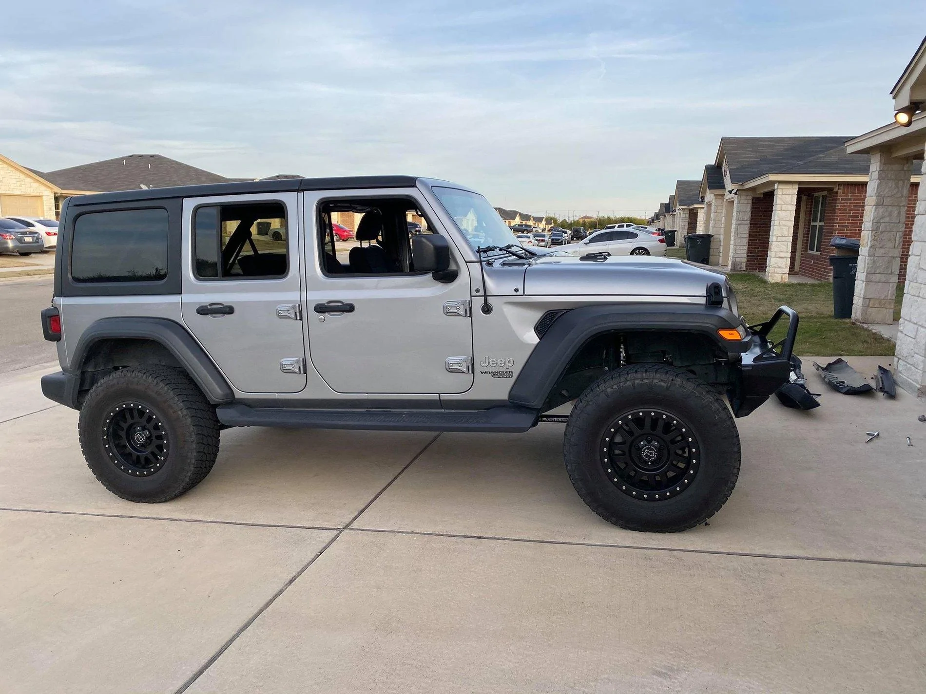 Jeep Wrangler JL Dwayne's Sport Journal 73504742_694872331036272_4290607981503971328_n
