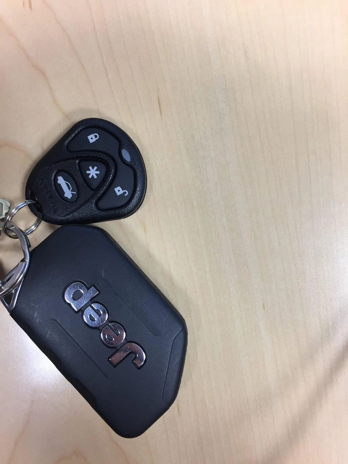 Jeep Wrangler JL Aftermarket key fob for JL? IMG_5894
