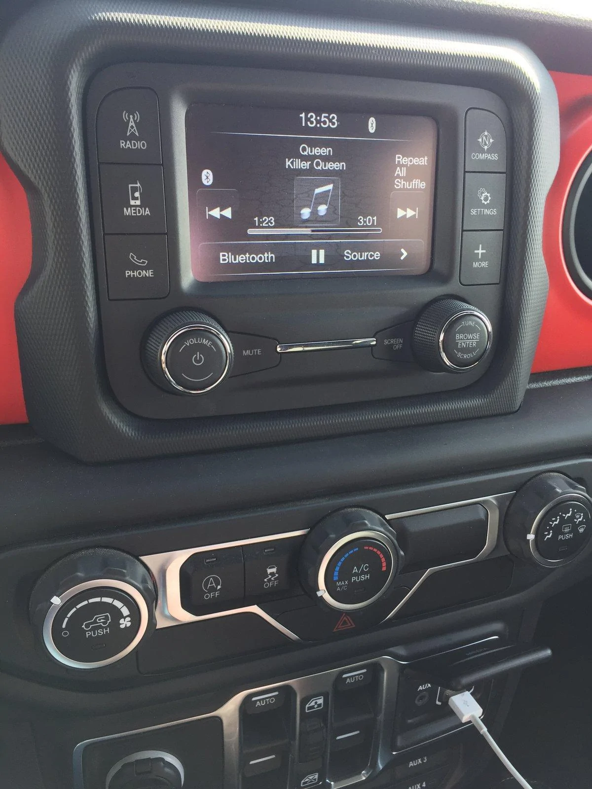 Jeep Wrangler JL Technology package worth $1000? upload_2019-11-9_13-55-14