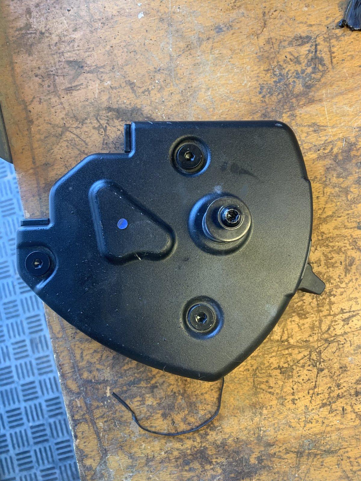 Jeep Wrangler JL Soft top closing device. CA2BAB05-4D0B-43AF-A549-43DBF7B34359