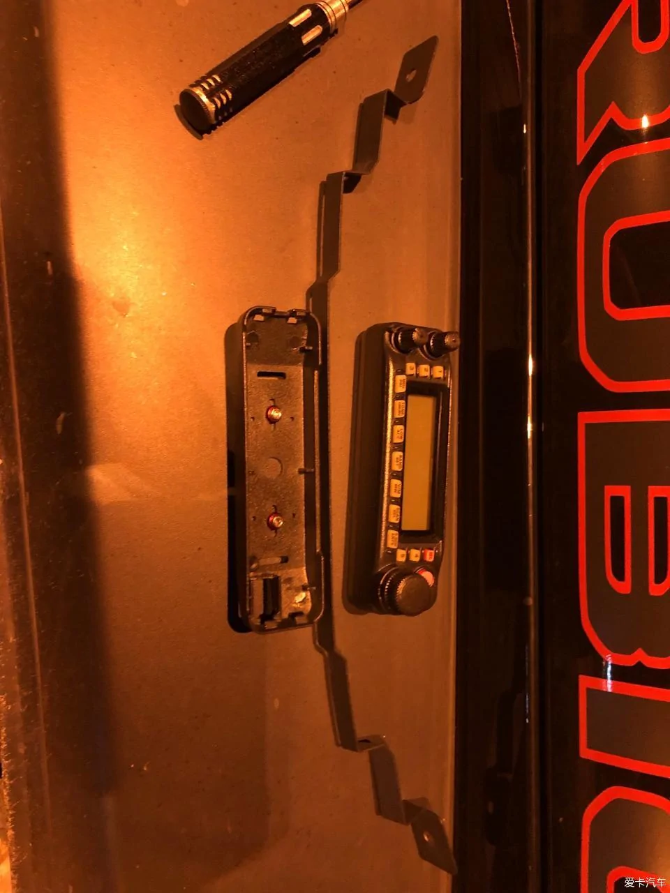 Jeep Wrangler JL Car radio mounting bracket 2019111219_225bab356bef5fbe9599rgjlAXv8piNC