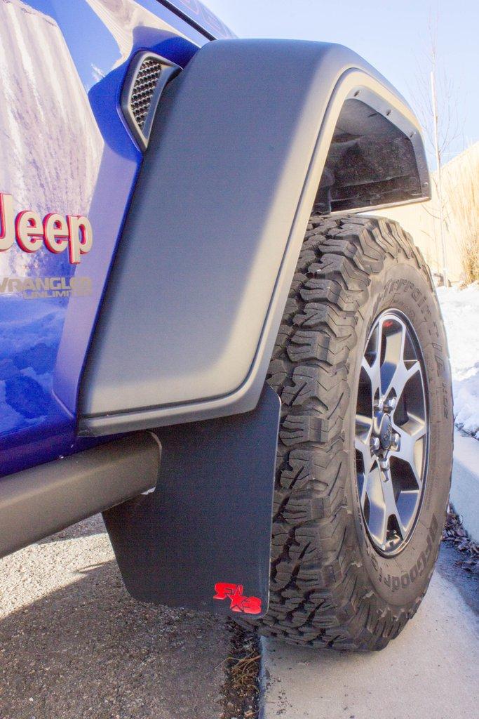 Jeep Wrangler JL Fender extensions 9319FBA8-64EB-4B73-A3BC-2FFA11B60817