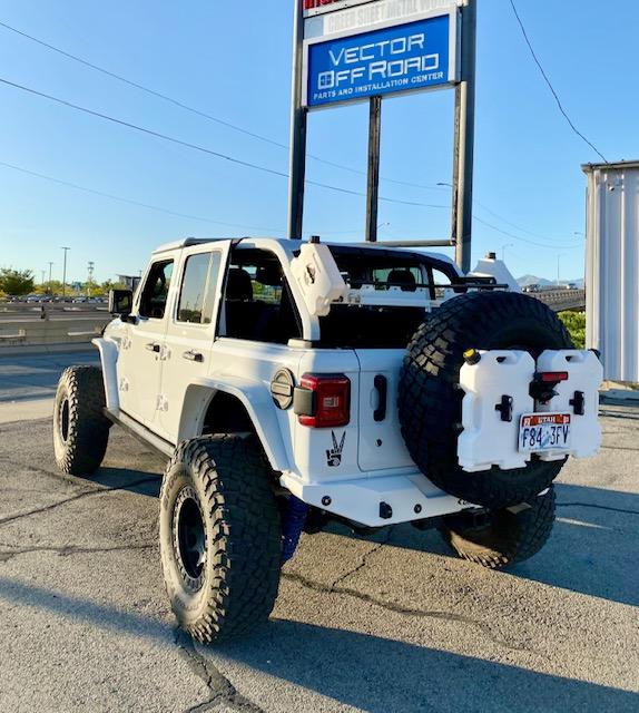Jeep Wrangler JL Vector Offroad's JL Cage Packs P5