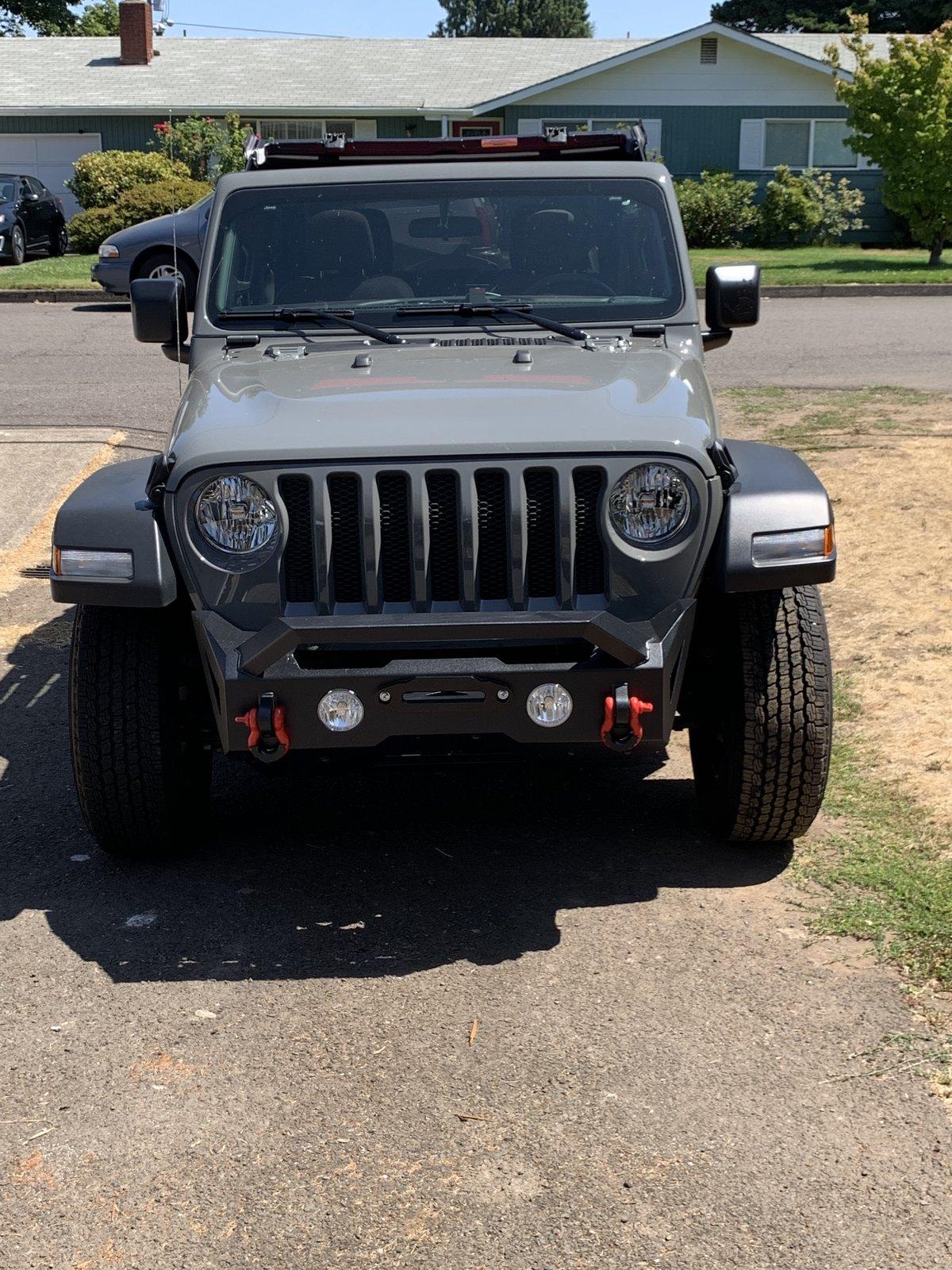Jeep Wrangler JL Stubby Bumper. Let's see them. 10876416-79AB-4DB0-AF06-E6FE73CF8B9D