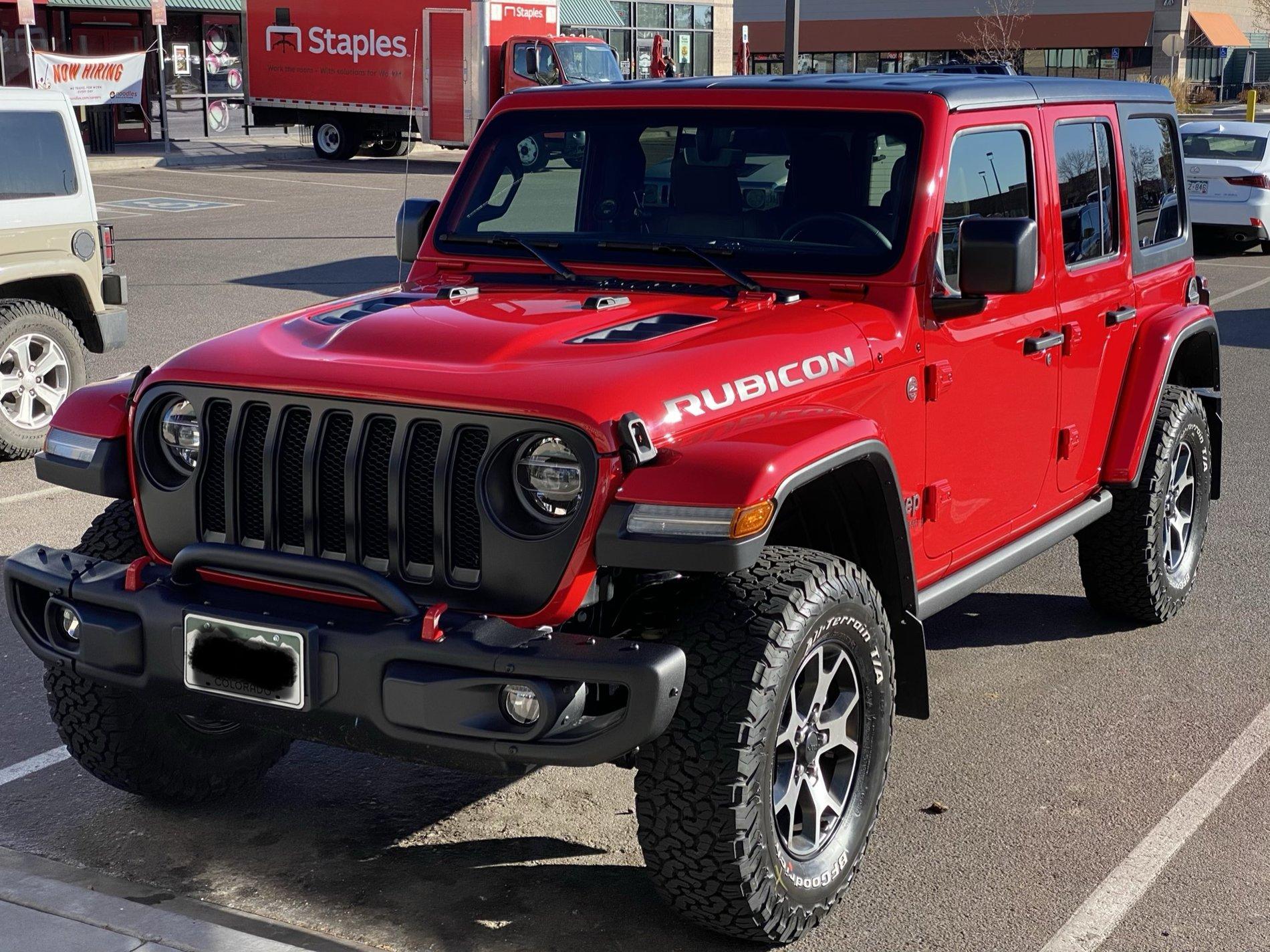 Jeep Wrangler JL Mopar Satin Black Grill 481407B7-CC4D-4751-8CDF-804562F450DF