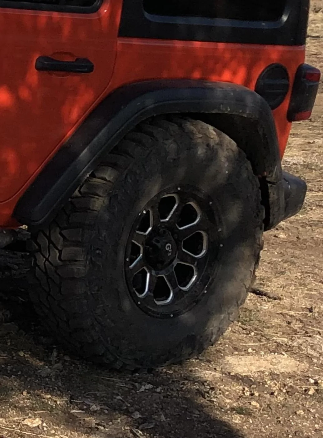 Jeep Wrangler JL 17x9 +12 offset wheels 37B344F1-17B2-496B-84B5-E6F6A92E0FBD