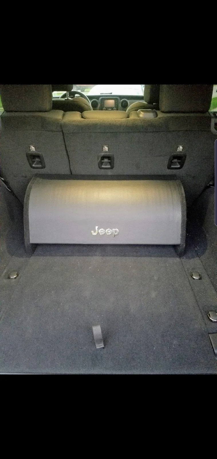 Jeep Wrangler JL Rear seat sub Screenshot_20191008-085652_Photos