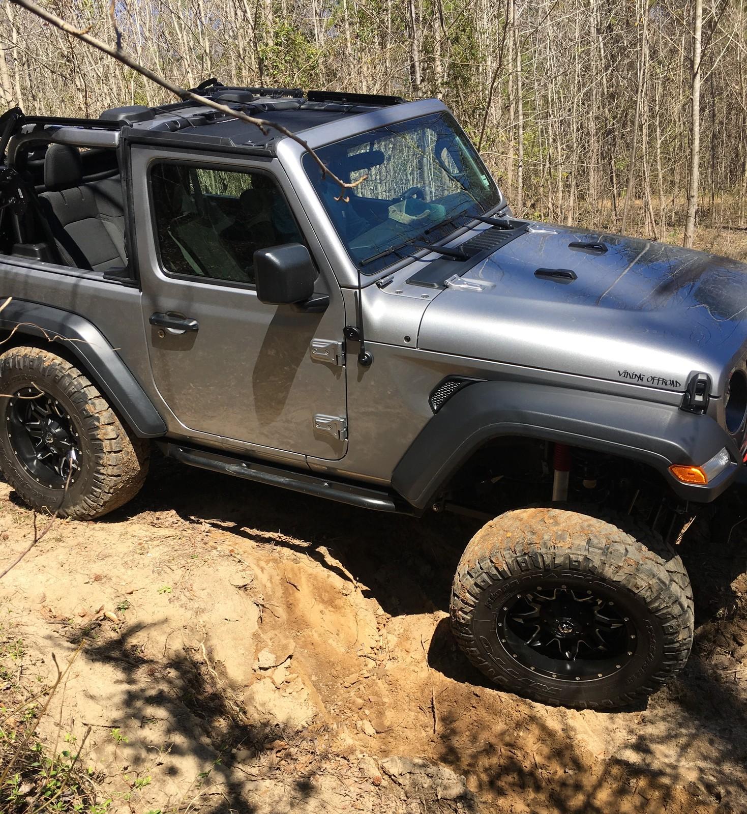 Jeep Wrangler JL Cooper Discoverer STT Pros or Nitto Ridge Grappler on Sport JLU Pictures Needed q46ToBd