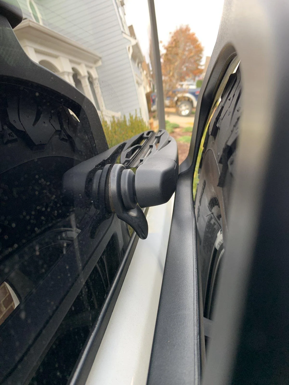 Jeep Wrangler JL Hard top rear wiper mount imag