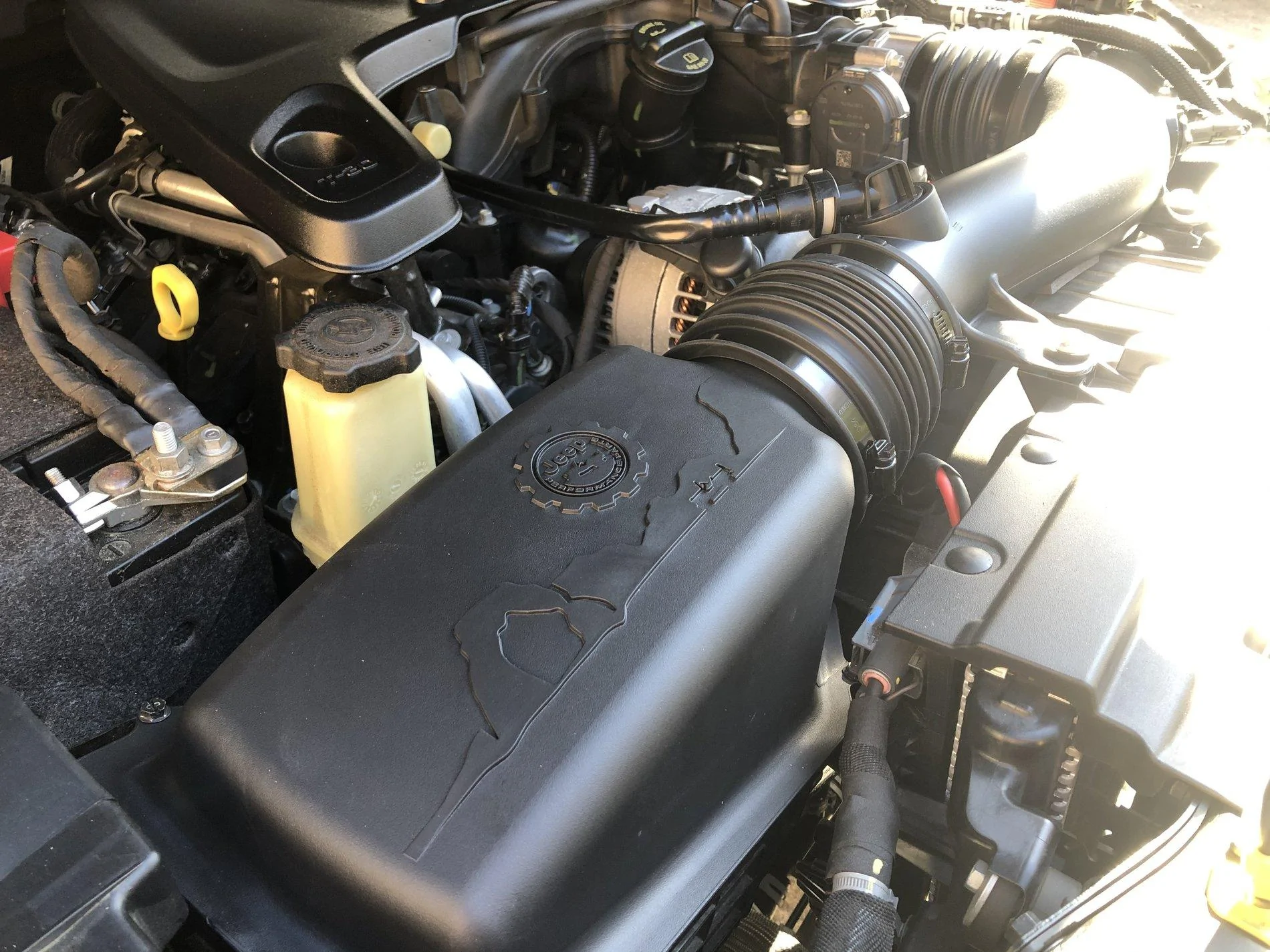 Jeep Wrangler JL Mopar Performance Cold Air Intake JL 3.6L 384B1FAB-8162-45F9-8B9F-ABCCE6CE3D63