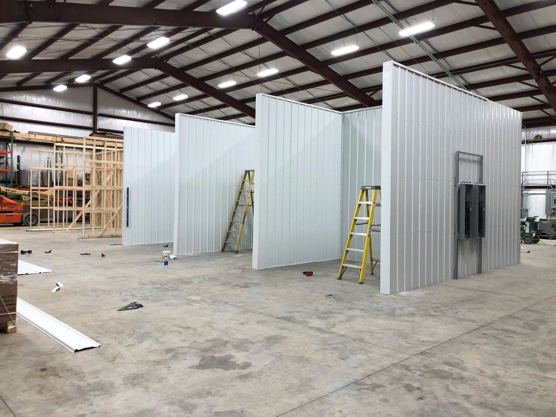 Jeep Wrangler JL LoD building fire New weld shop 112719