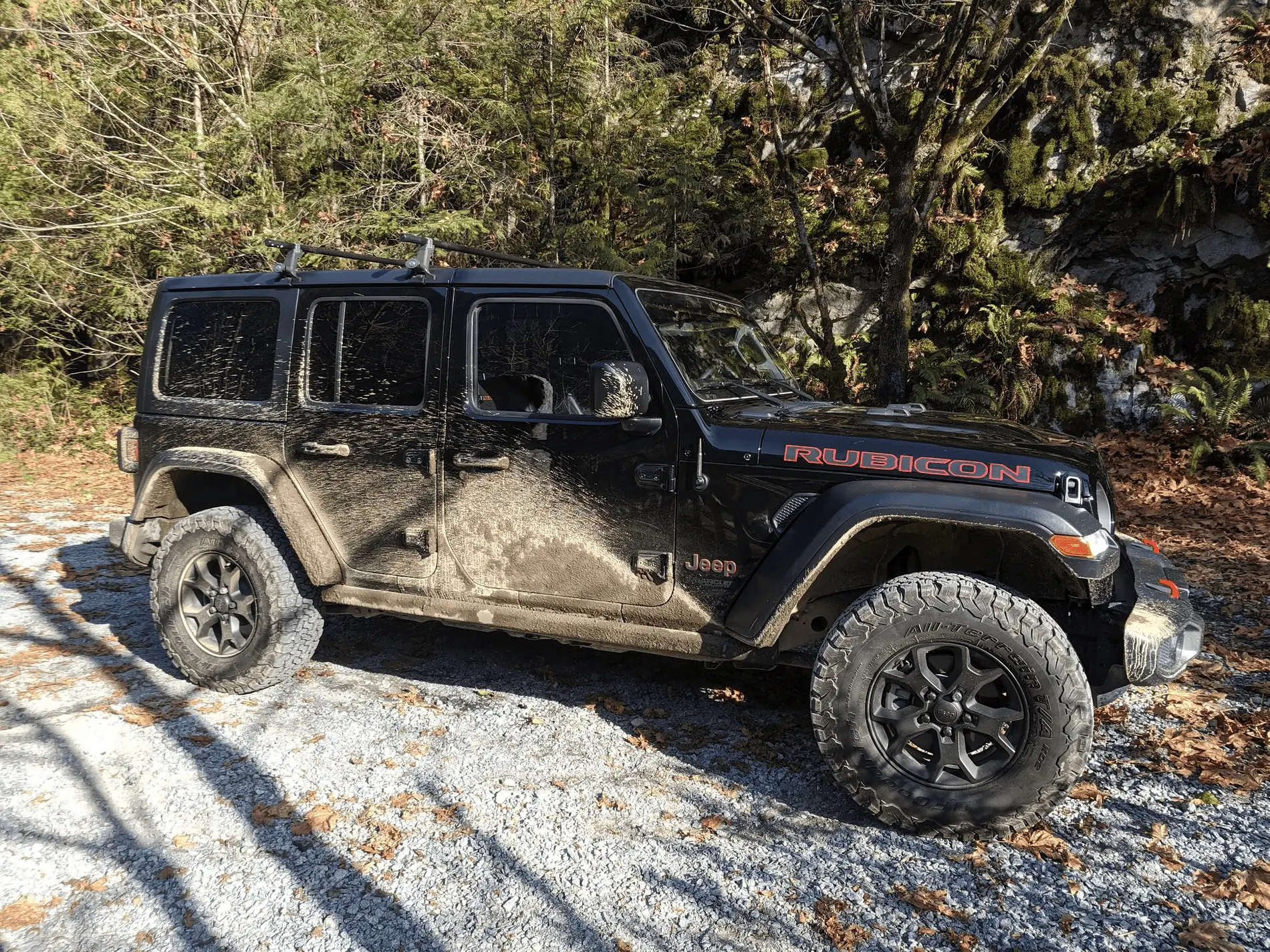 Jeep Wrangler JL Let's See Some JLU Gutter Mounted Crossbars AB6E148D-7F18-4C13-8DF6-98371CC6362D