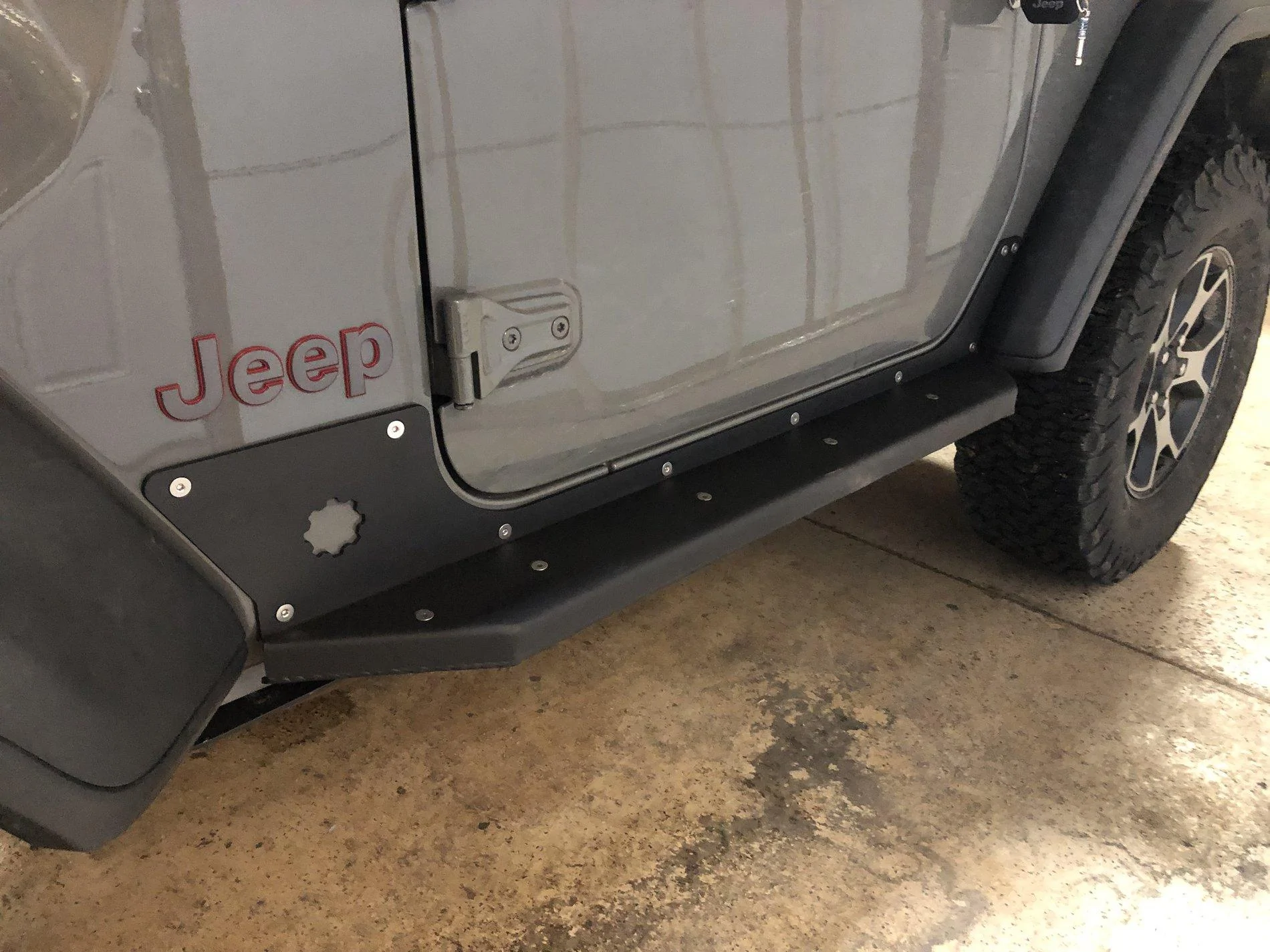 Jeep Wrangler JL Rocker Panel protection w/steps IMG_7183
