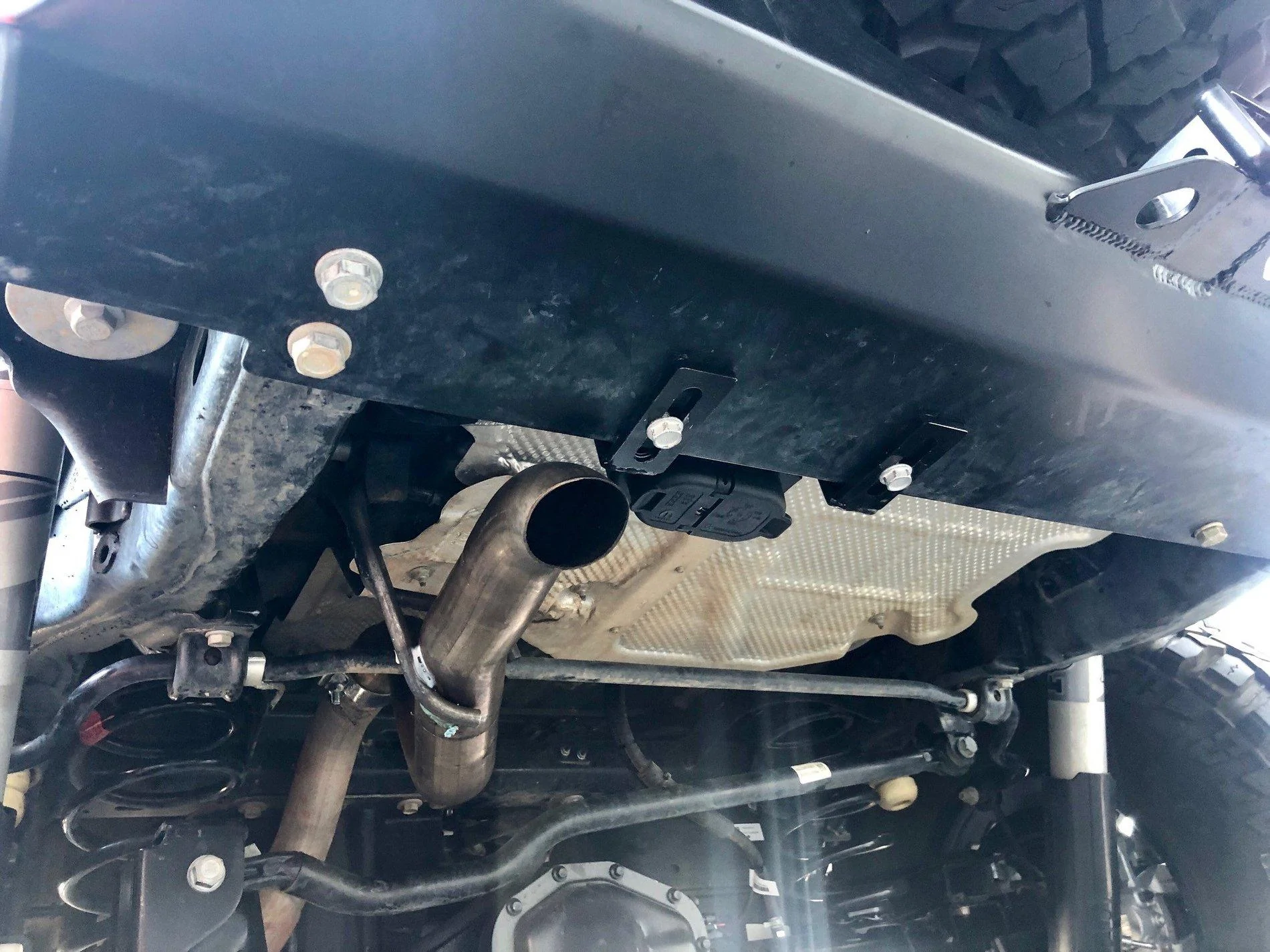Jeep Wrangler JL Trailer Plug Skid Jeep Trailer