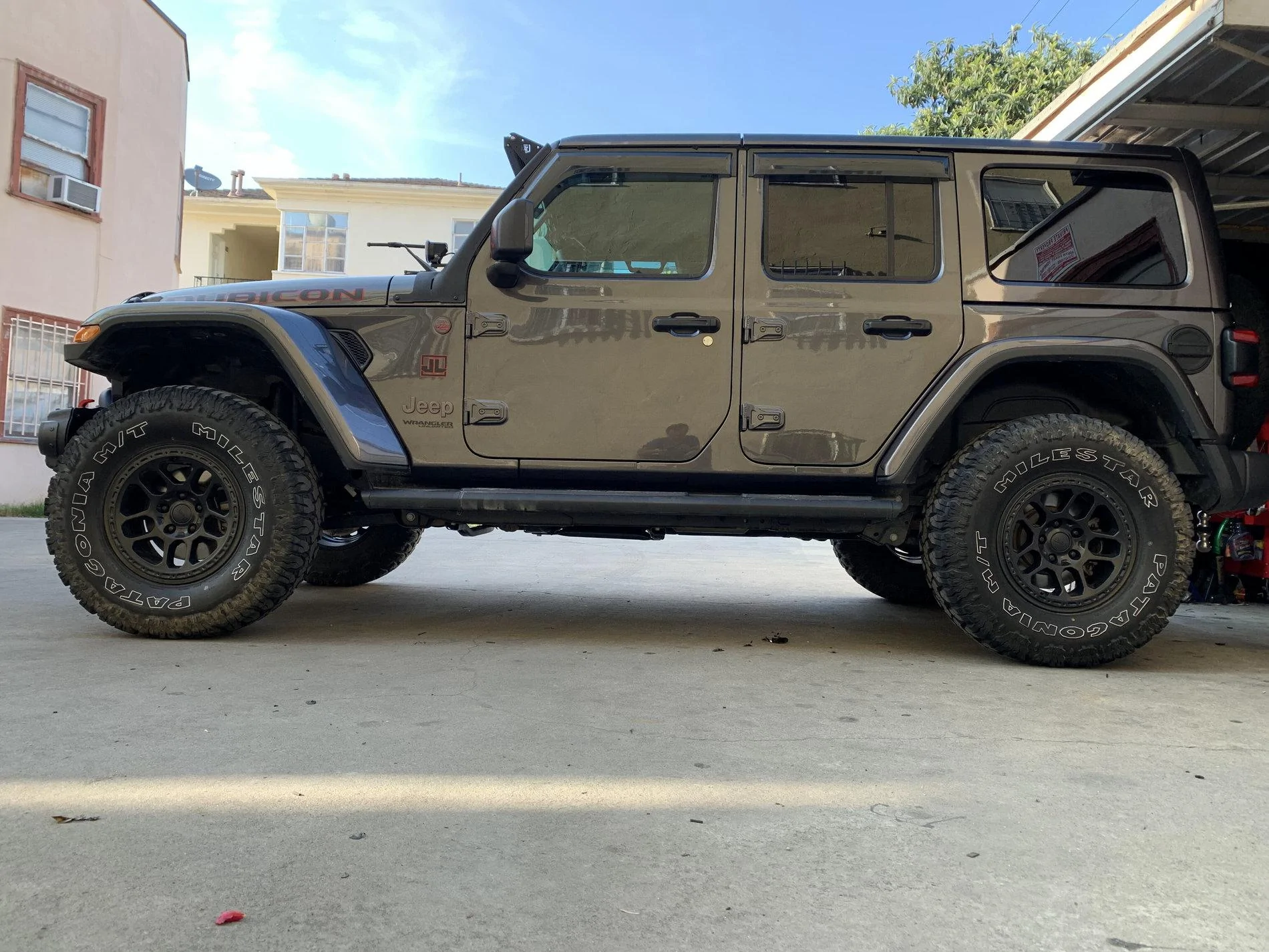 Jeep Wrangler JL Rubicon with Teraflex Leveling kit installed IMG_3131