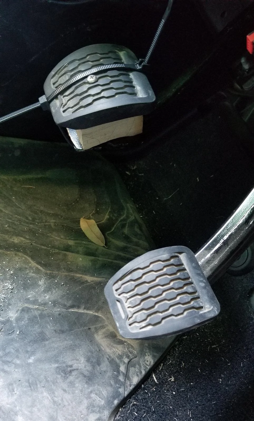 Jeep Wrangler JL Clutch pedal extension 2019-11-24 16.42.28