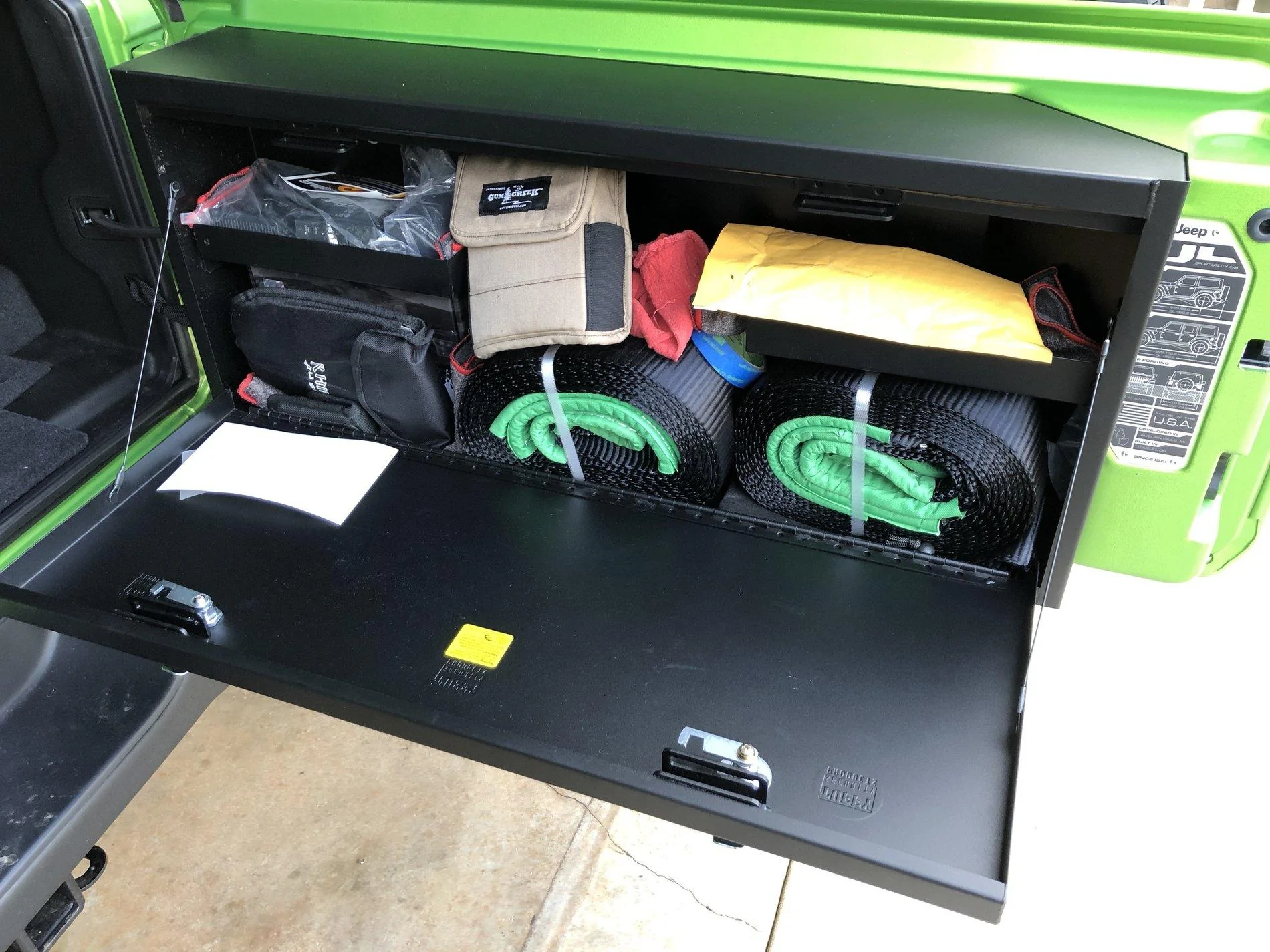 Jeep Wrangler JL Tuffy Tailgate Box/table? IMG_2233