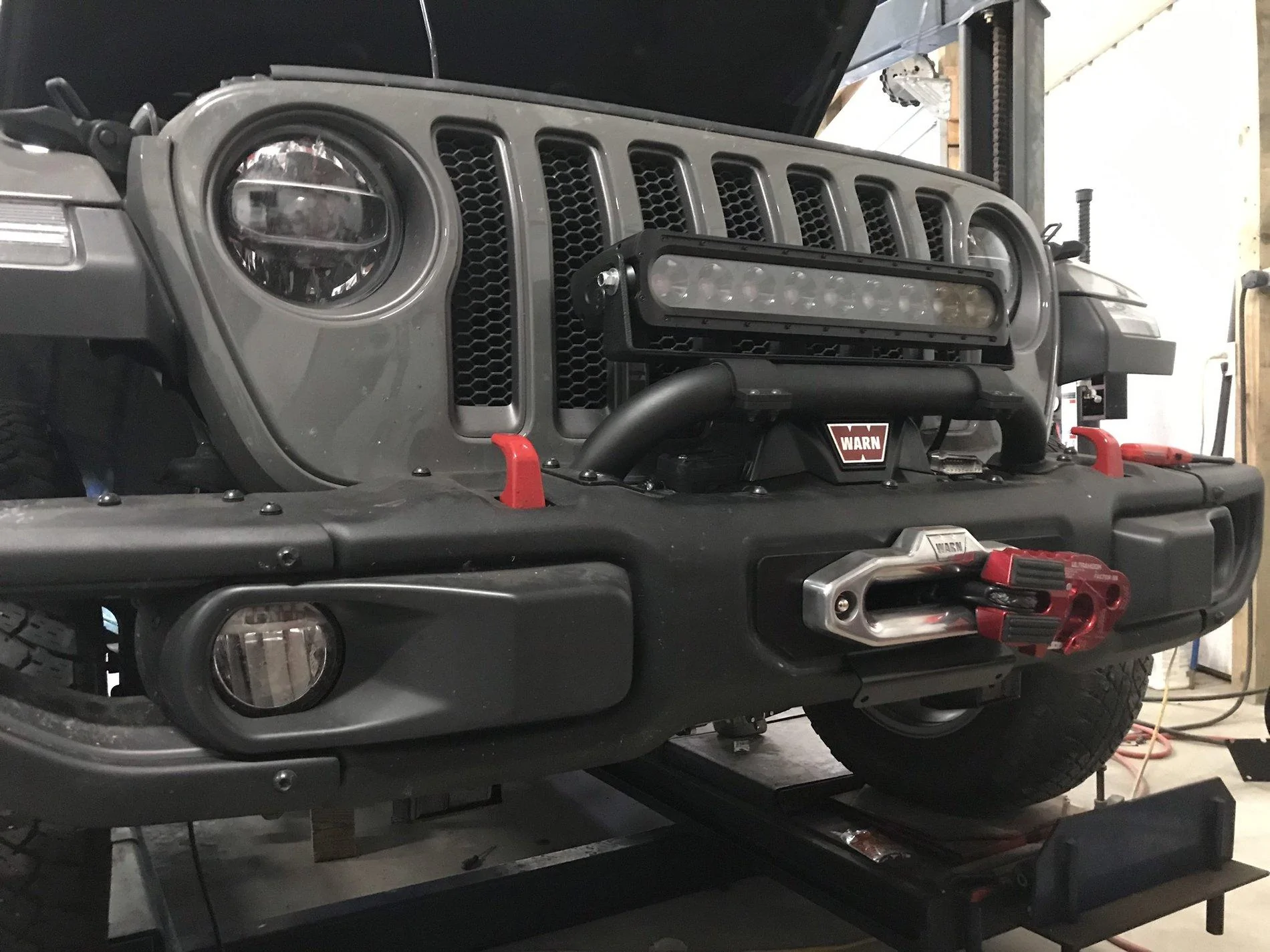 Jeep Wrangler JL Winch Guard Mounted Lighting CEFB735C-3A62-44A2-BA3B-46DA4CF6CB17