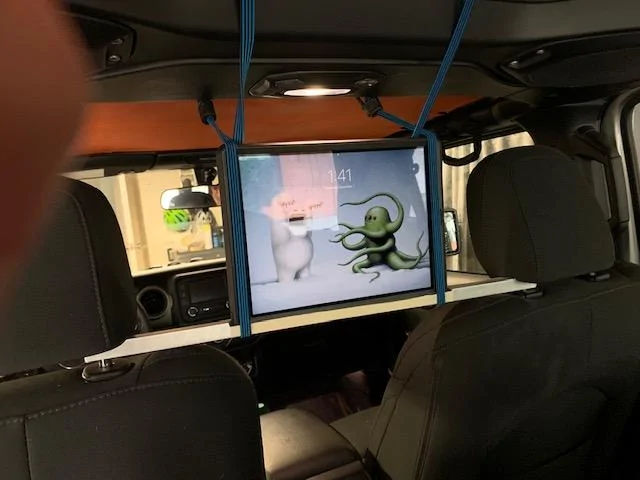 Jeep Wrangler JL iPad pro mount for rear passengers IMG_0542