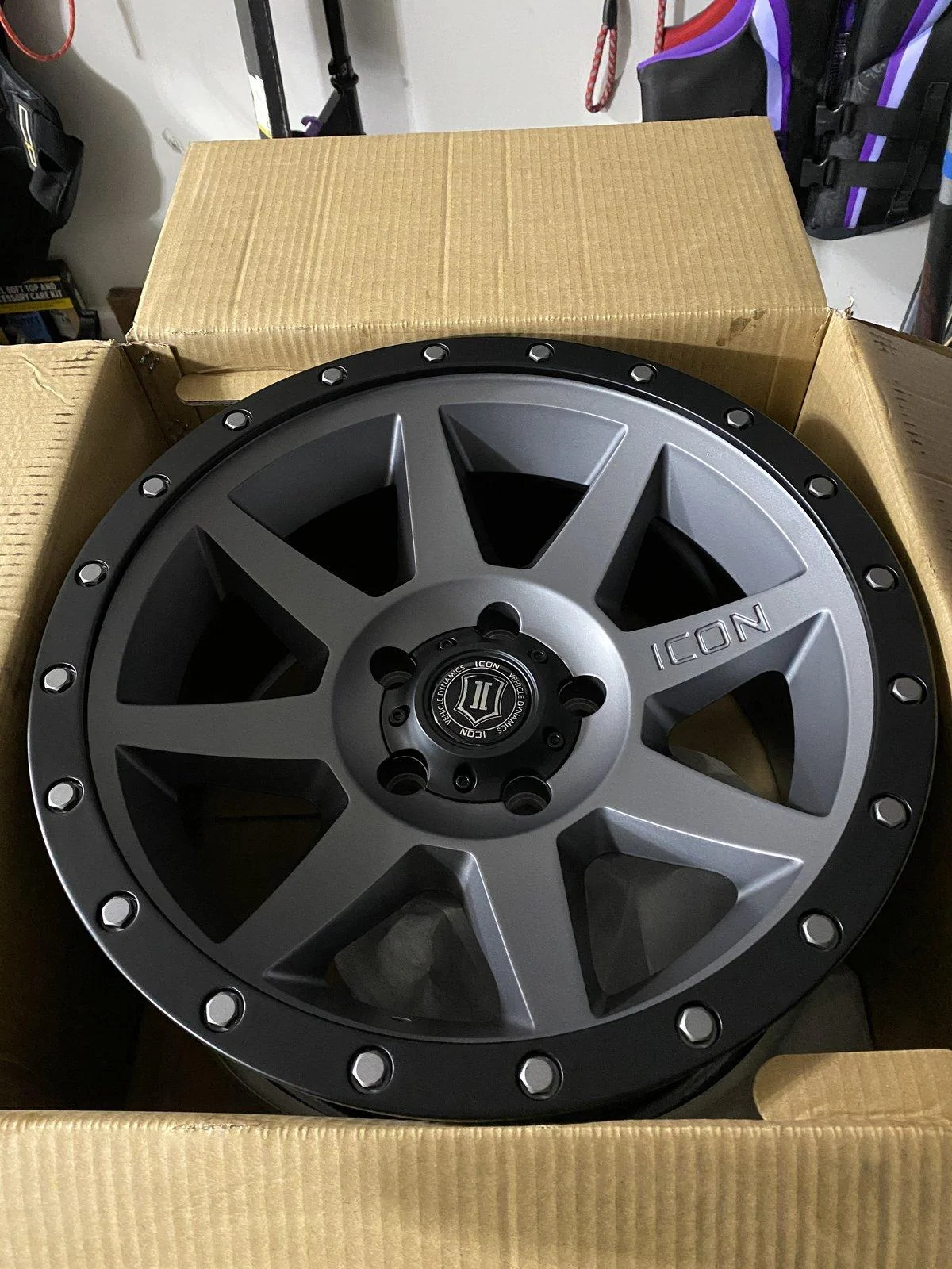 Jeep Wrangler JL Icon wheels 78F36E1F-08D7-44F9-82ED-0AB9B2850851